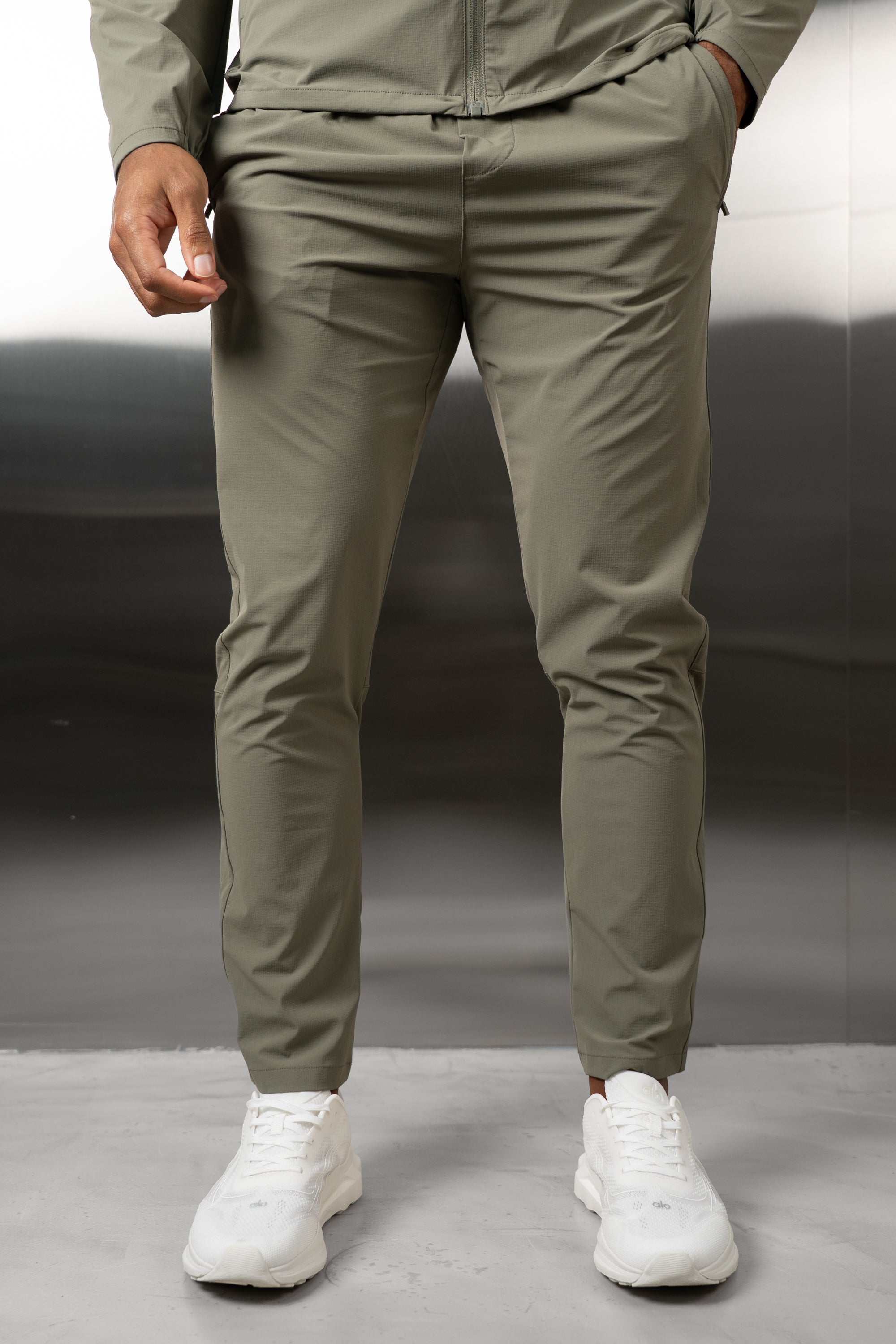 Hydra Technical Bottoms - Taupe