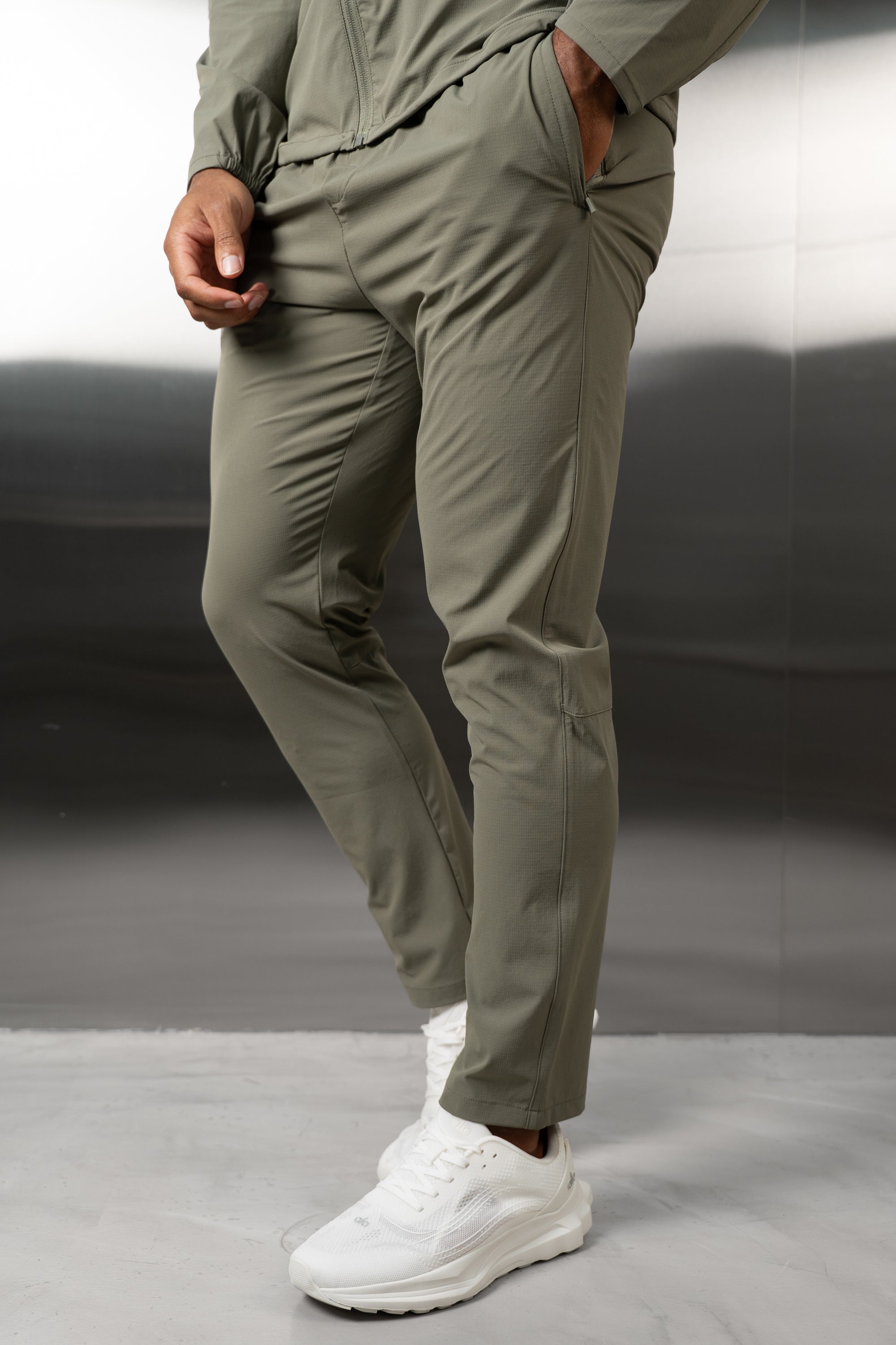 Hydra Technical Jacket - Taupe