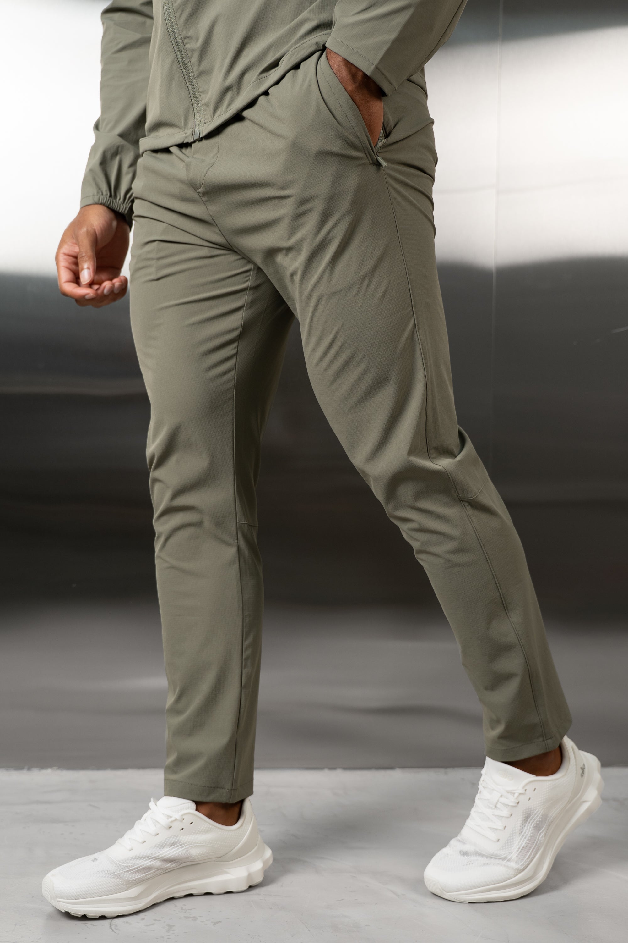 Hydra Technical Bottoms - Taupe
