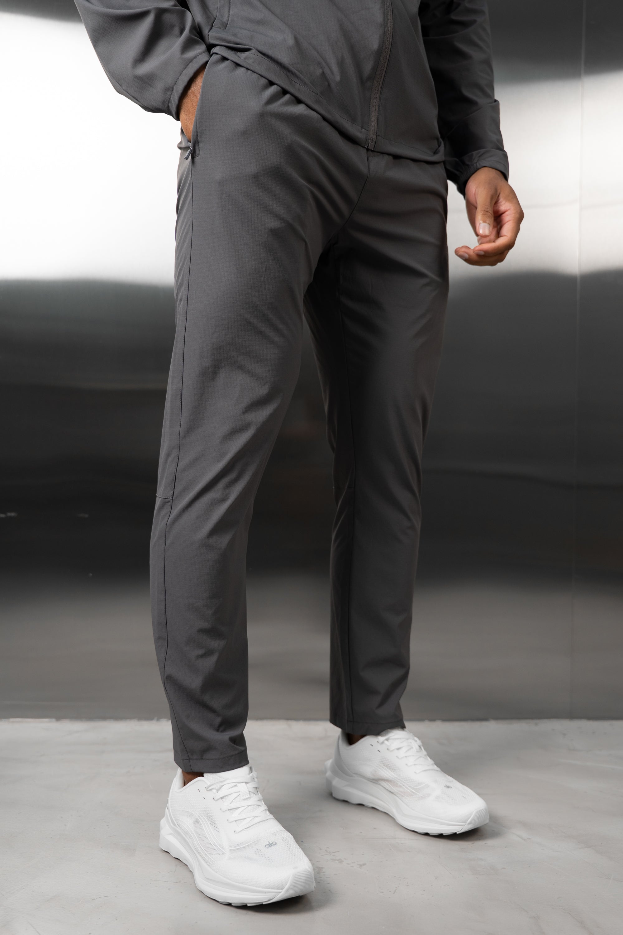 Hydra Technical Bottoms - Charcoal