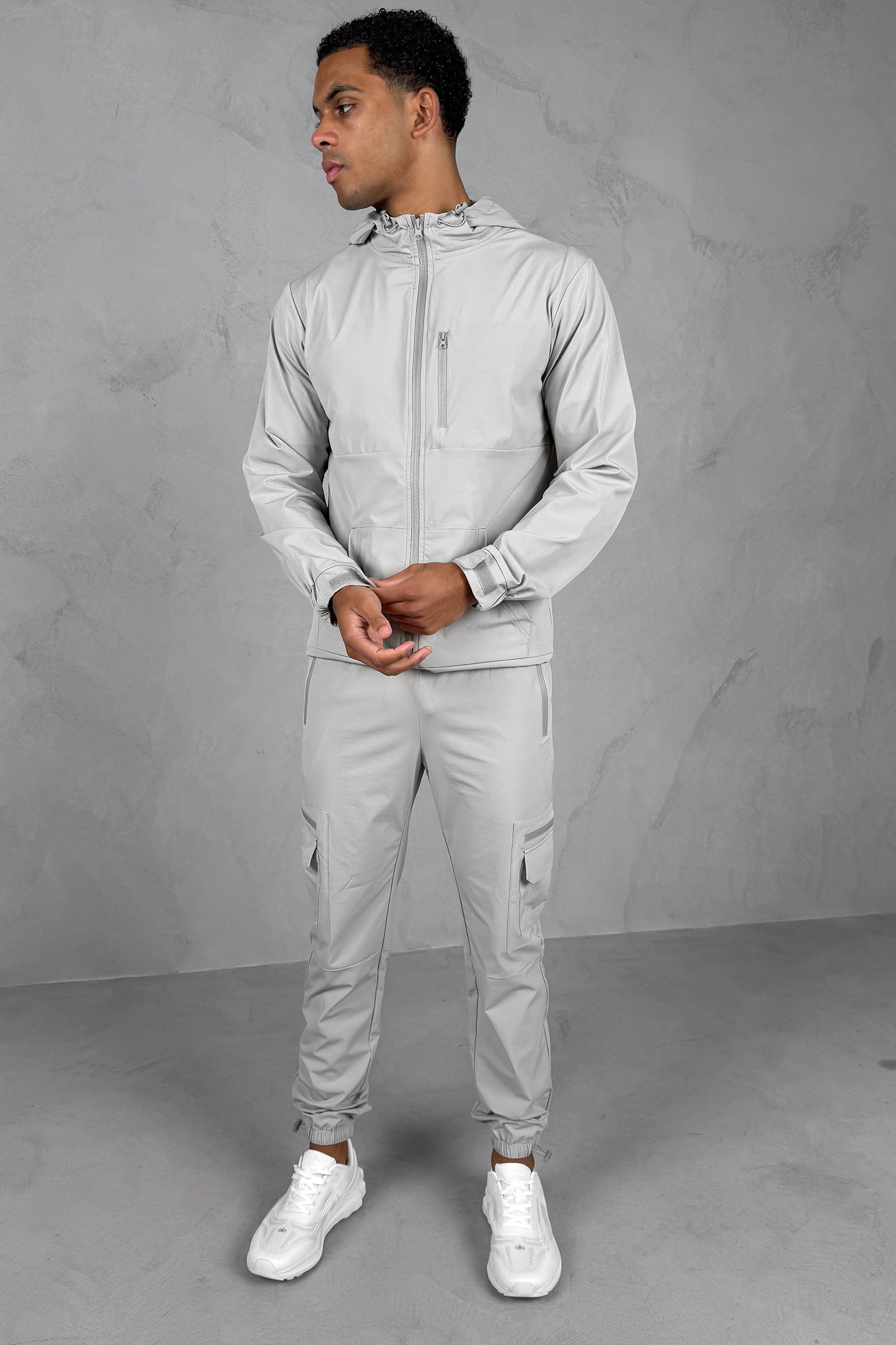 Pulse Windbreaker Jacket - Grey