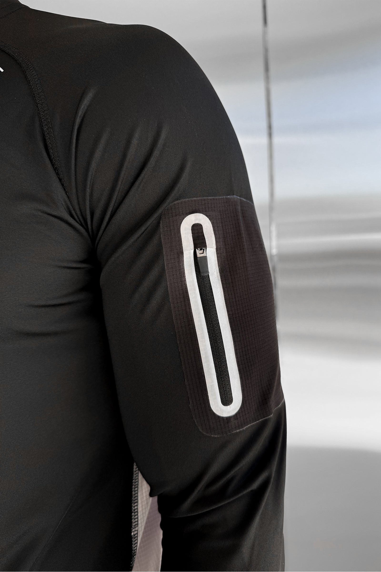 Synergy Quarter Zip Training Top - Black/Grey