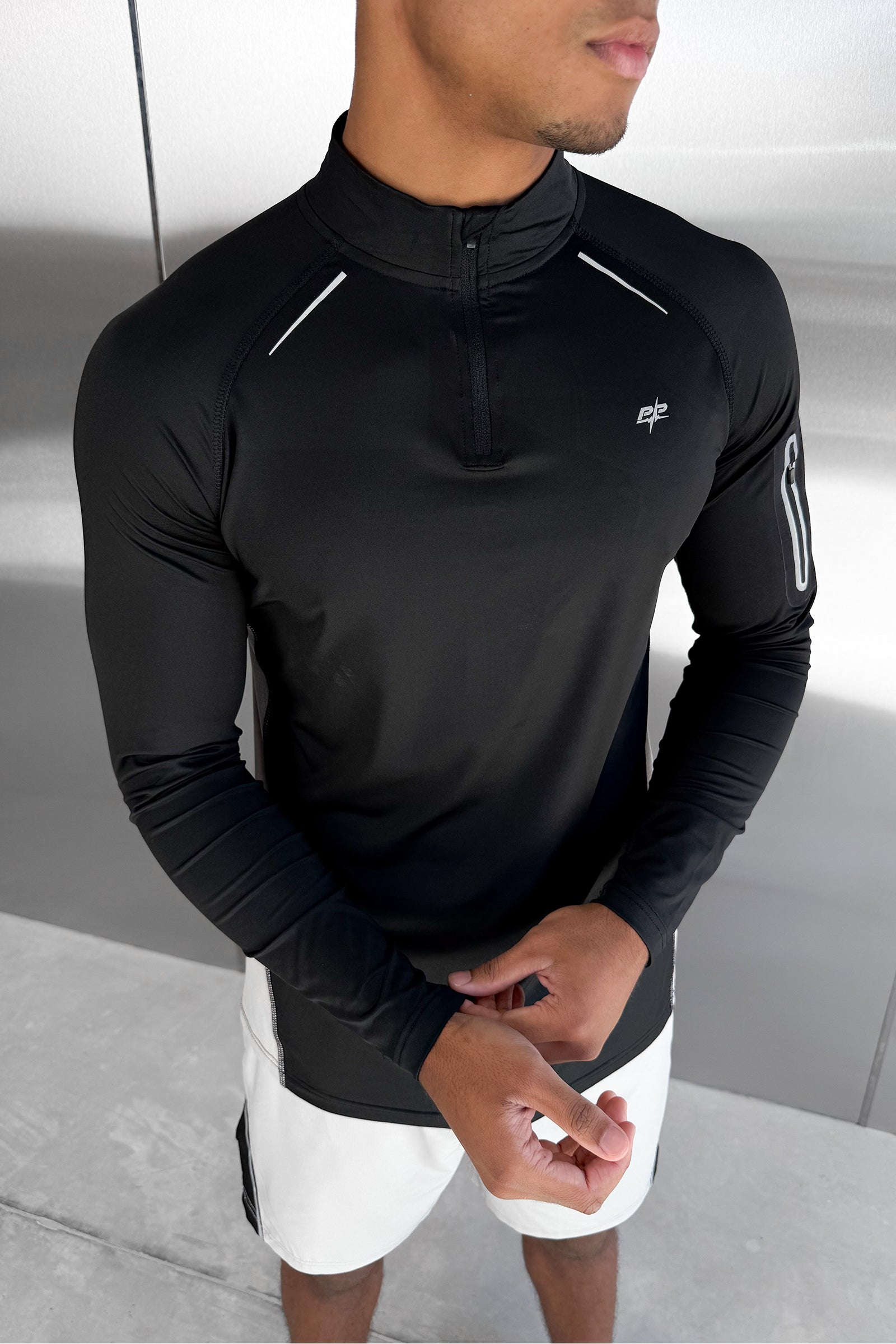Synergy Quarter Zip Training Top - Black/Grey