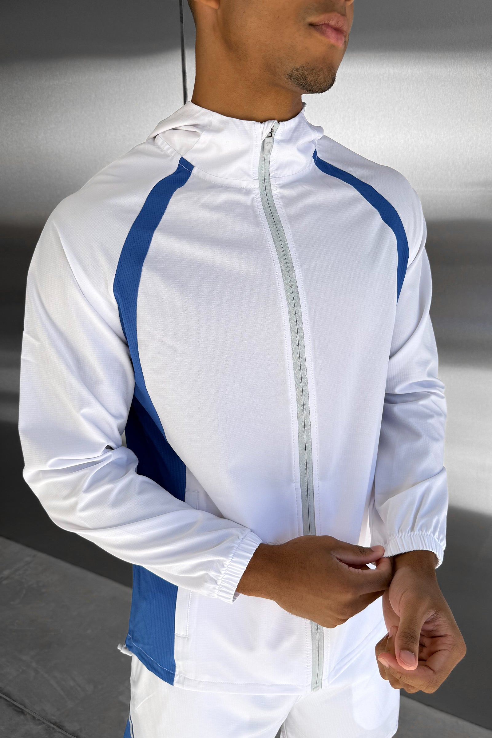 Synergy Technical Windbreaker Jacket - White/Royal Blue