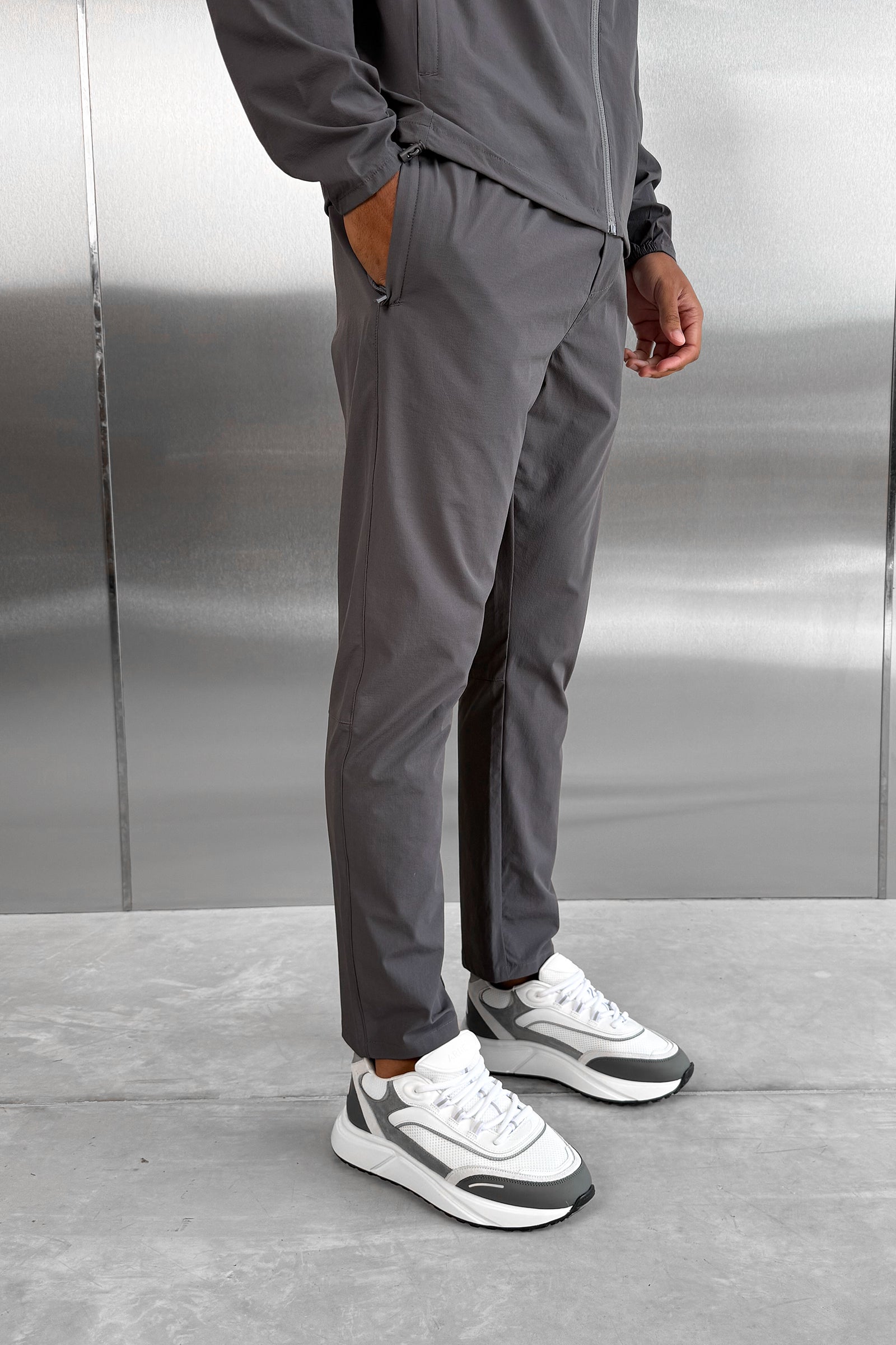 Hydra Technical Bottoms - Charcoal