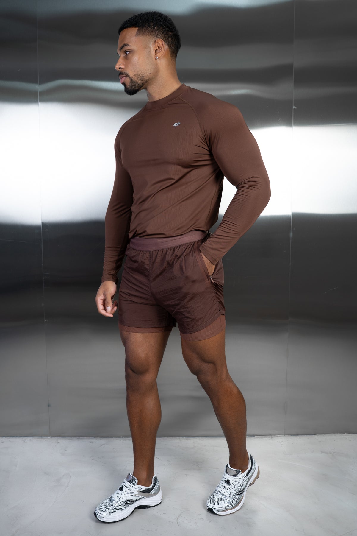 Stride Long Sleeve Training T-Shirt - Mocha