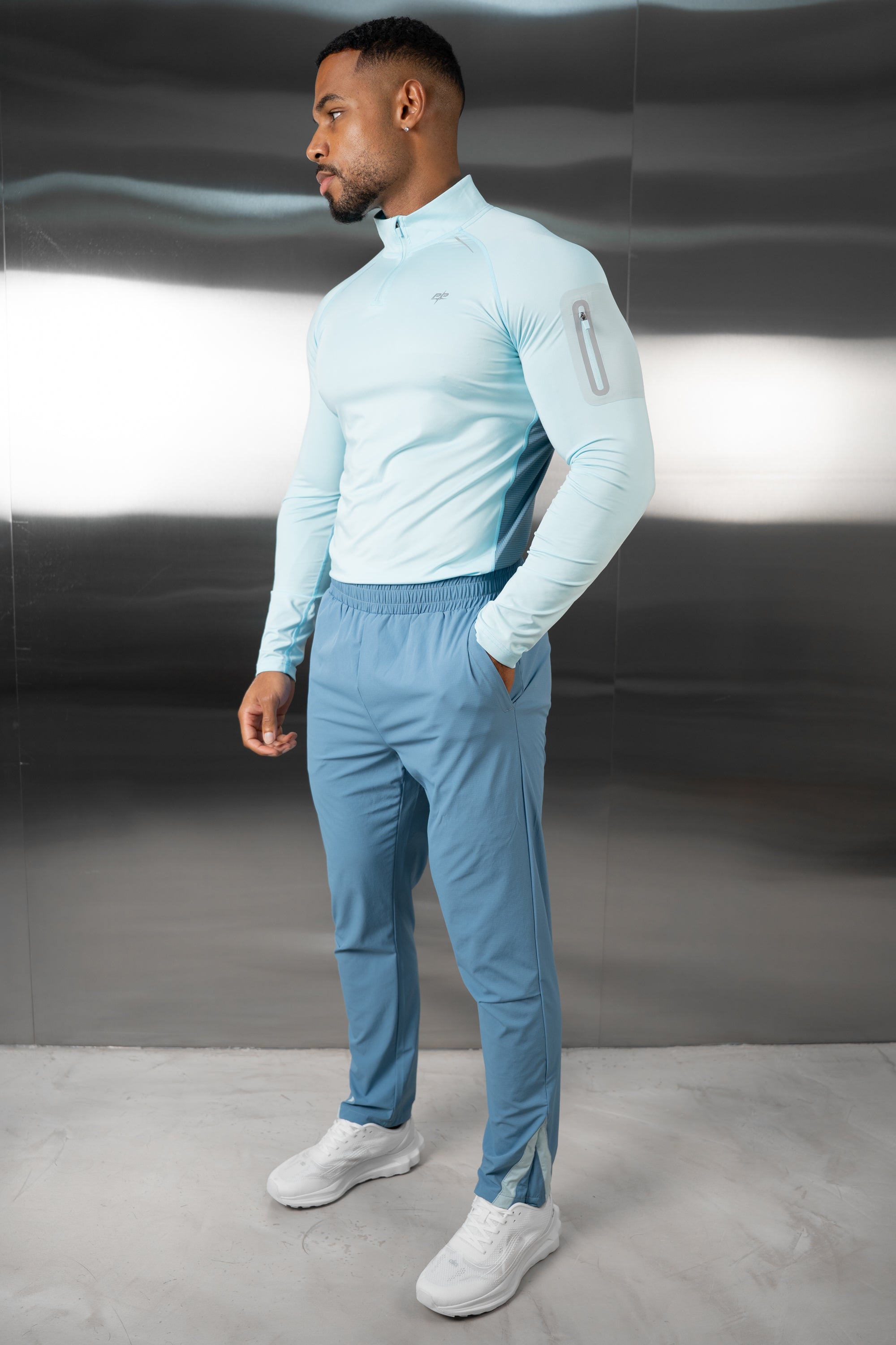 Synergy Tech Pant - Light Blue