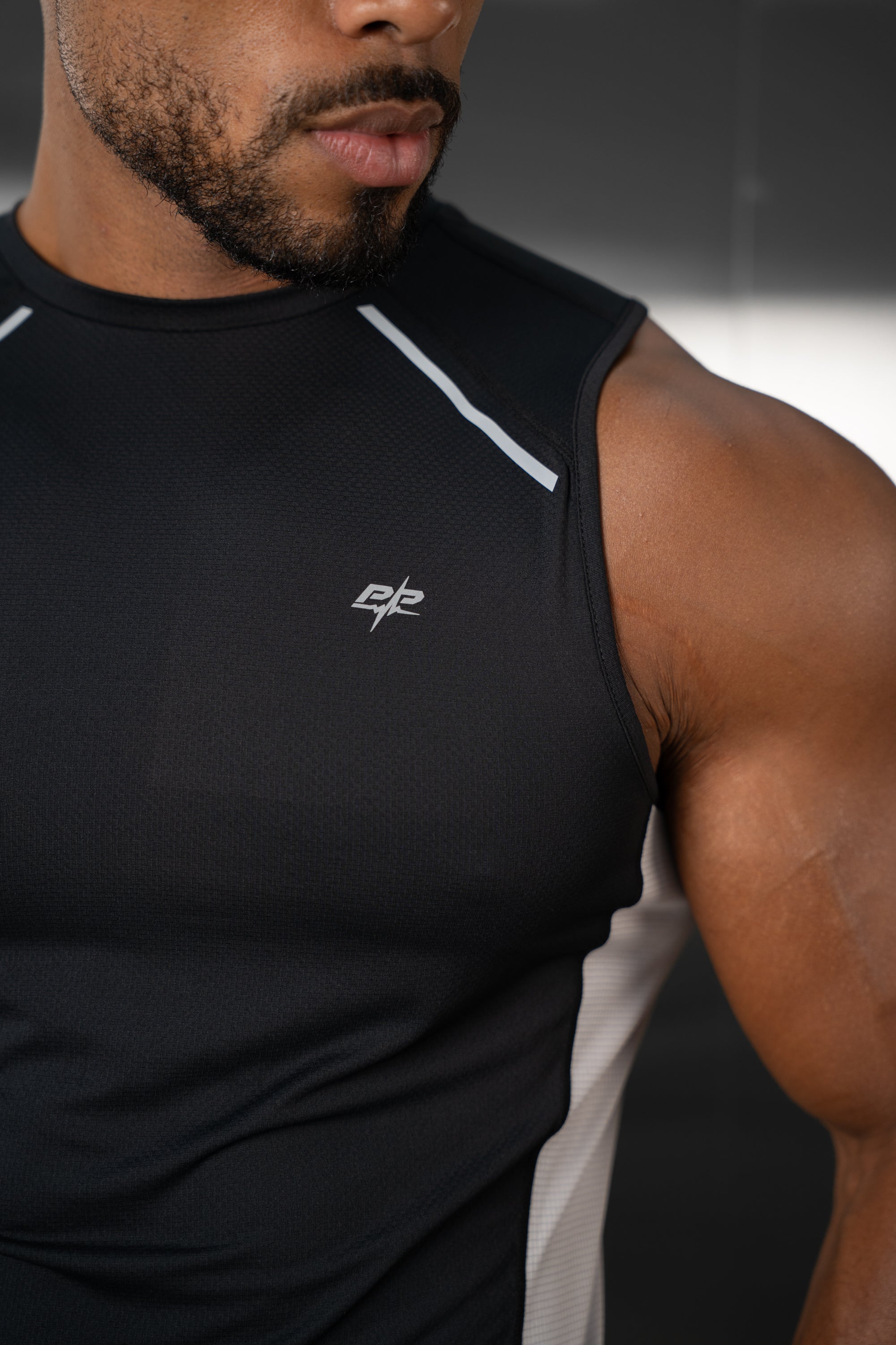 Synergy Training Vest - Black/Grey