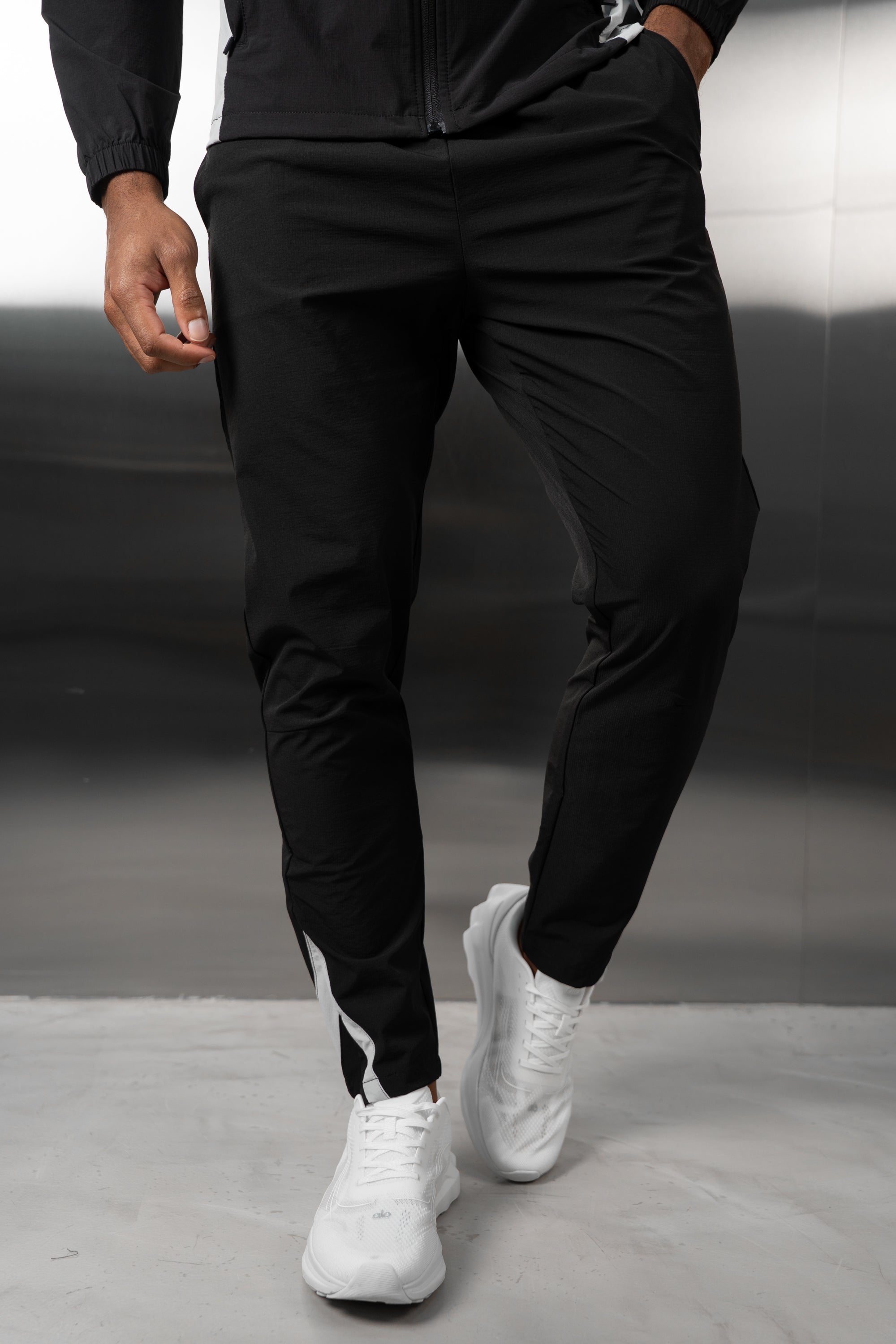 Synergy Tech Pant - Black