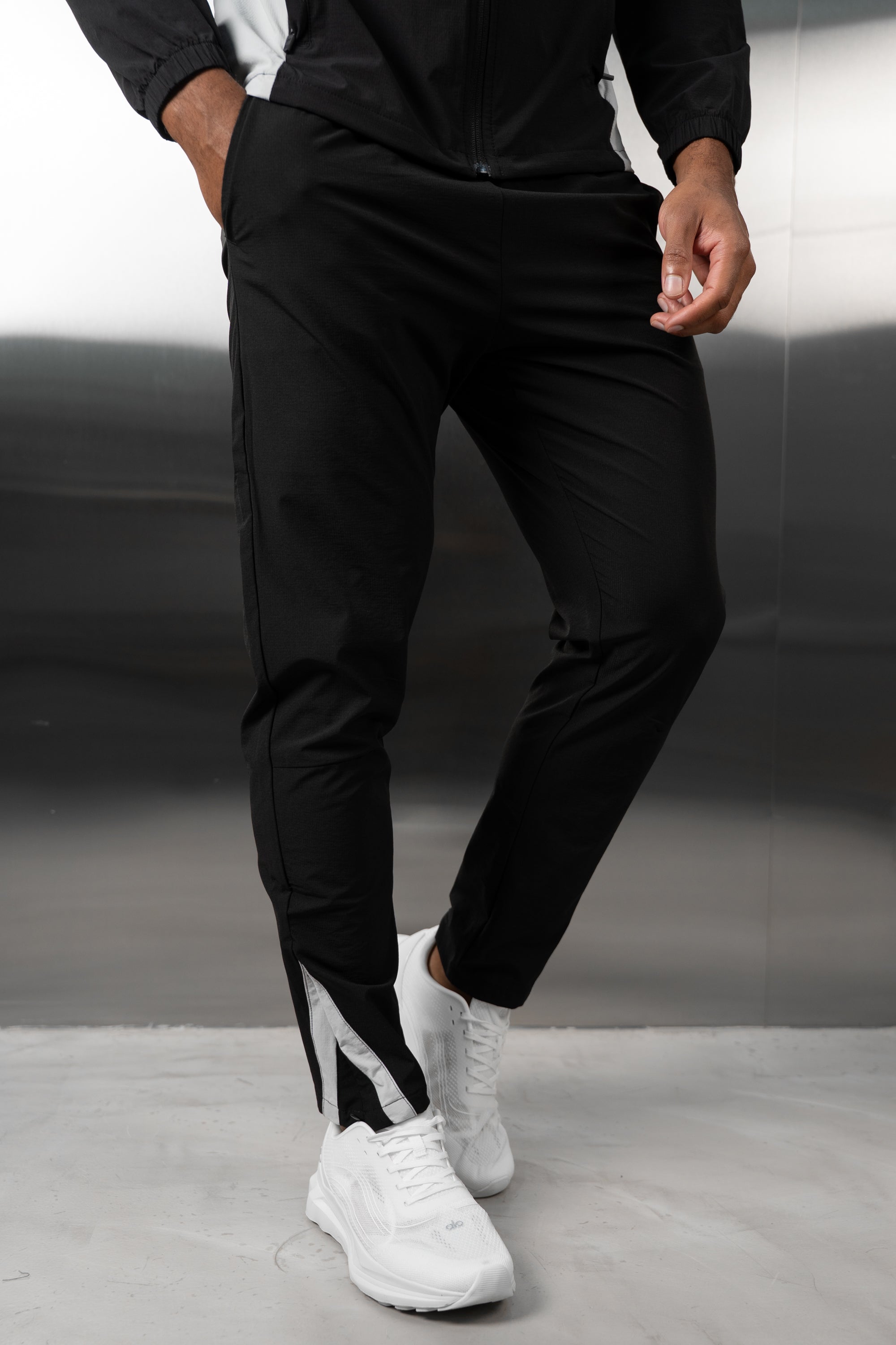 Synergy Tech Pant - Black