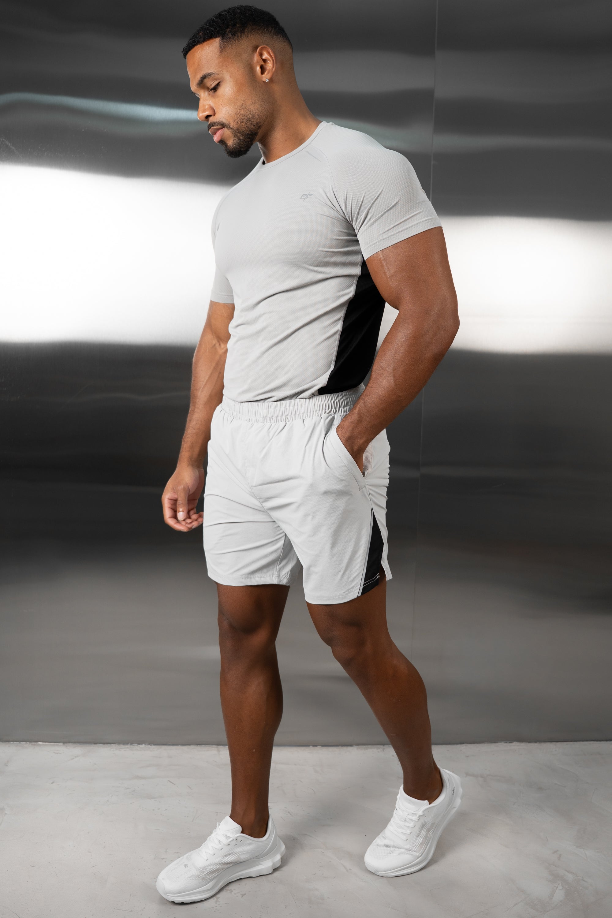 Synergy Training Short - Grey/Black