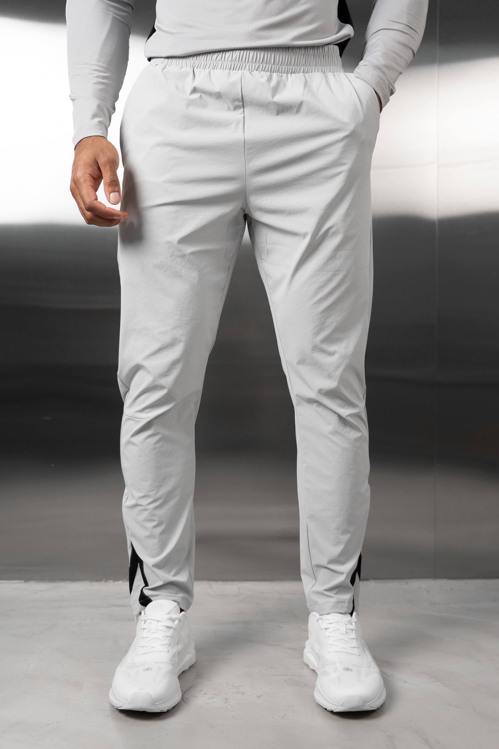 Synergy Tech Pant - Grey