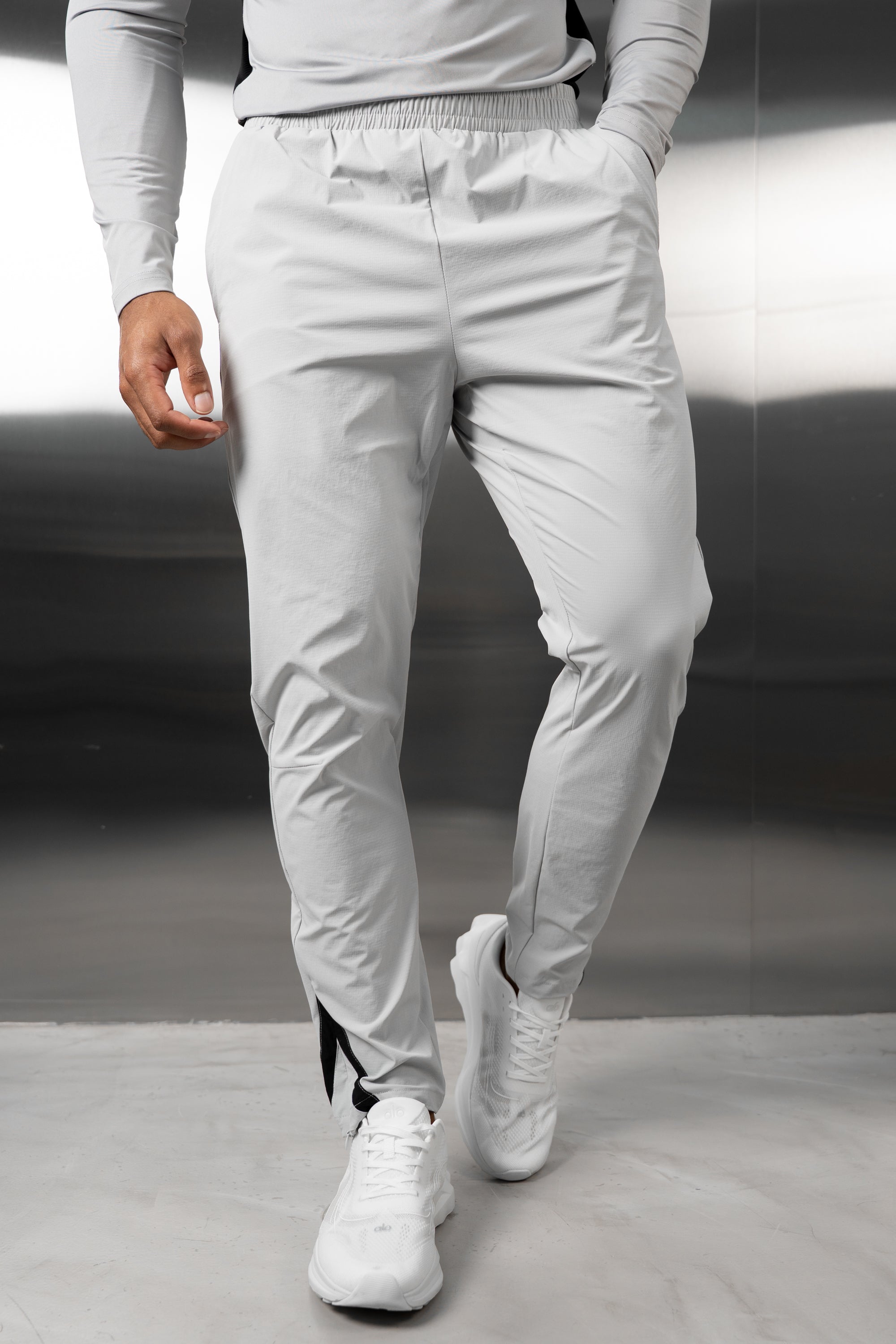 Synergy Tech Pant - Grey