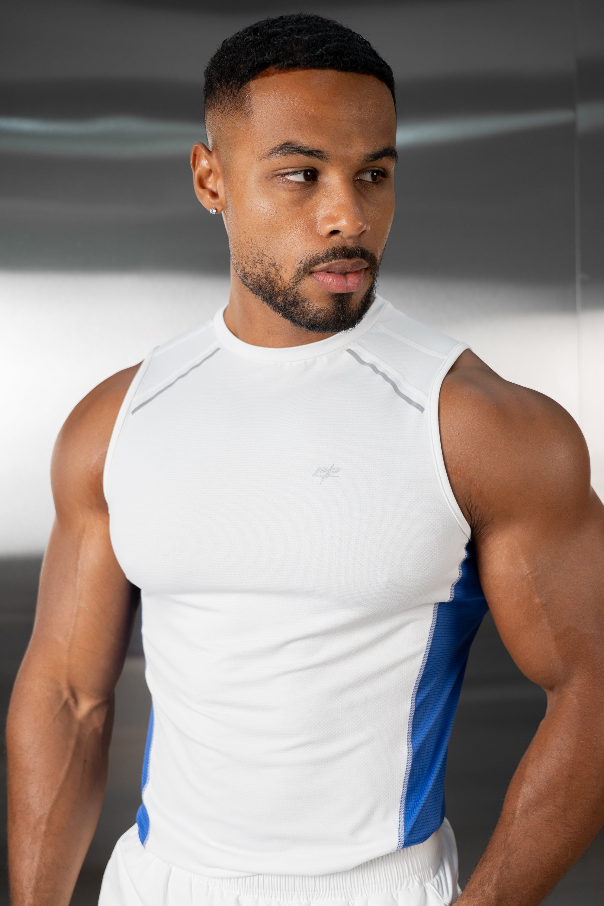 Synergy Training Vest - White/Royal Blue