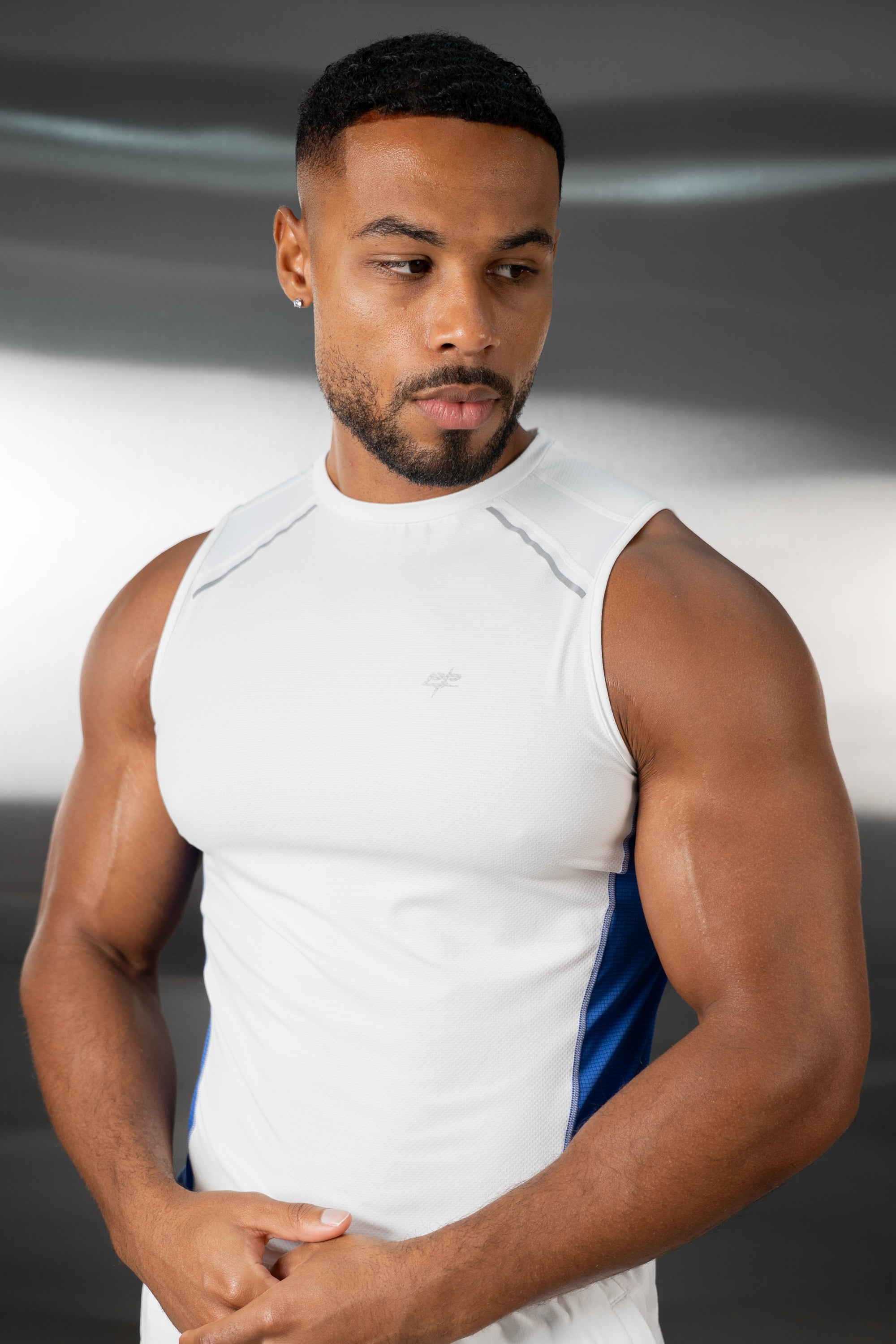 Synergy Training Vest - White/Royal Blue
