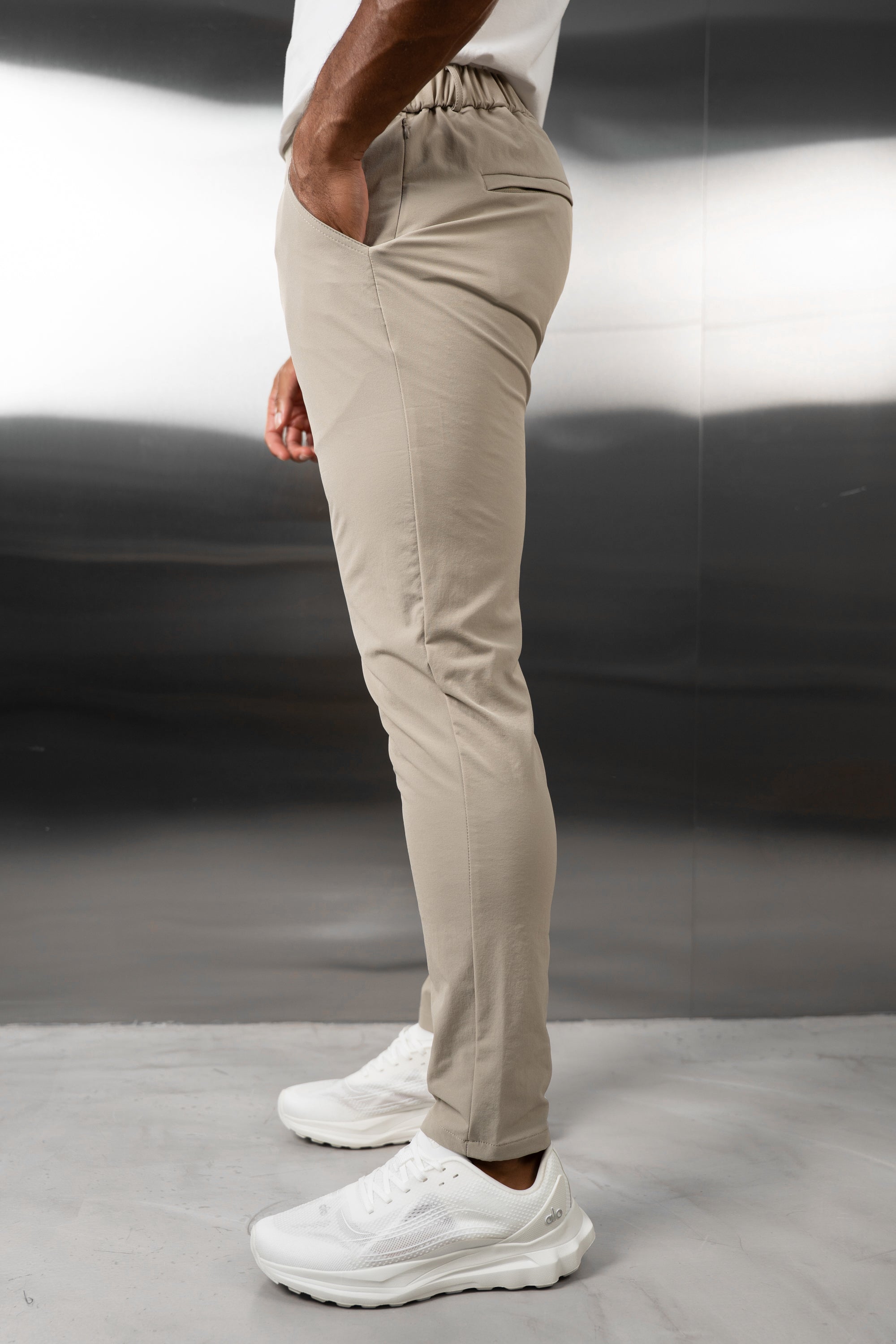 24/7 Trouser - Stone