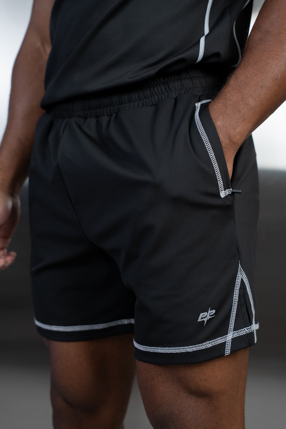 Contrast Stitch Training Short - Black