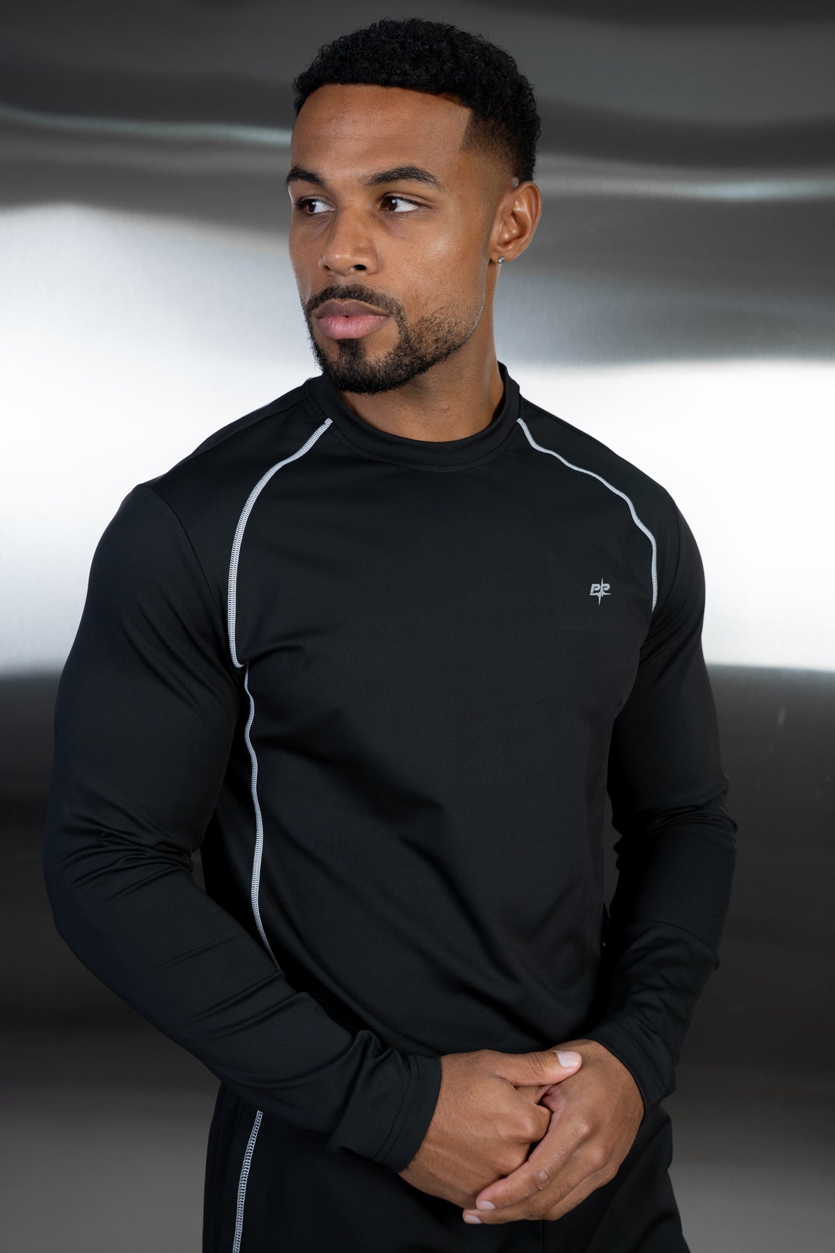 Contrast Stitch Long Sleeve Training T-Shirt - Black