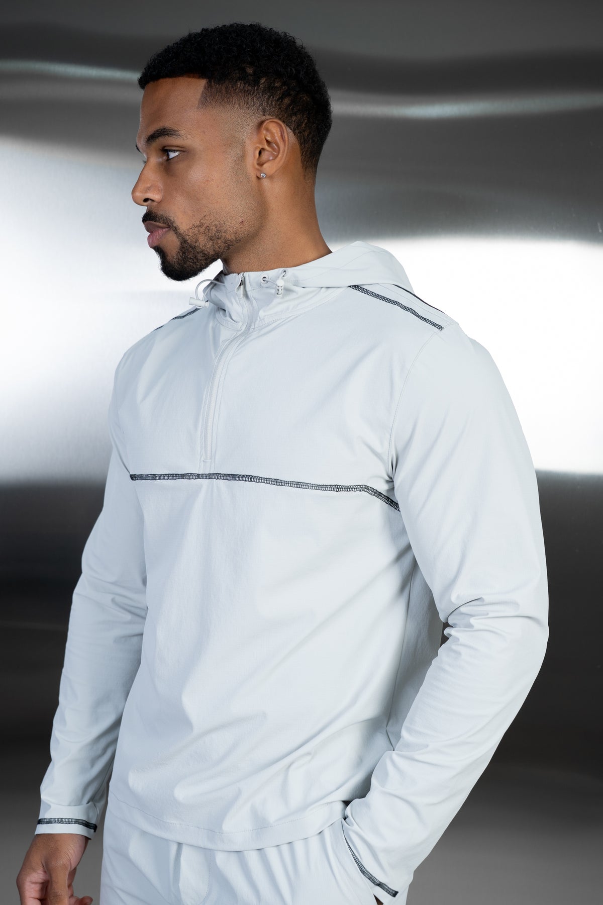 Contrast Stitch Quarter Zip Windbreaker - Grey