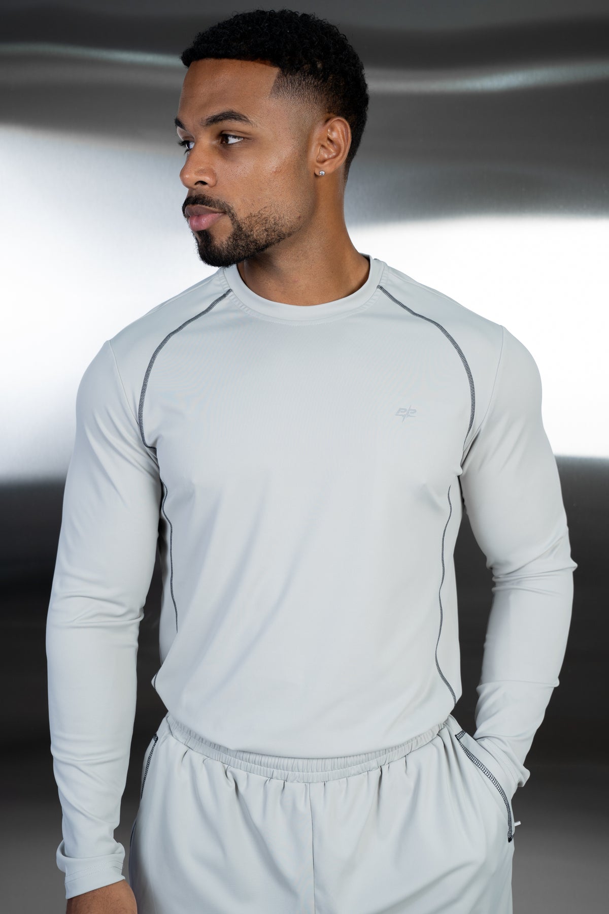 Contrast Stitch Long Sleeve Training T-Shirt - Grey