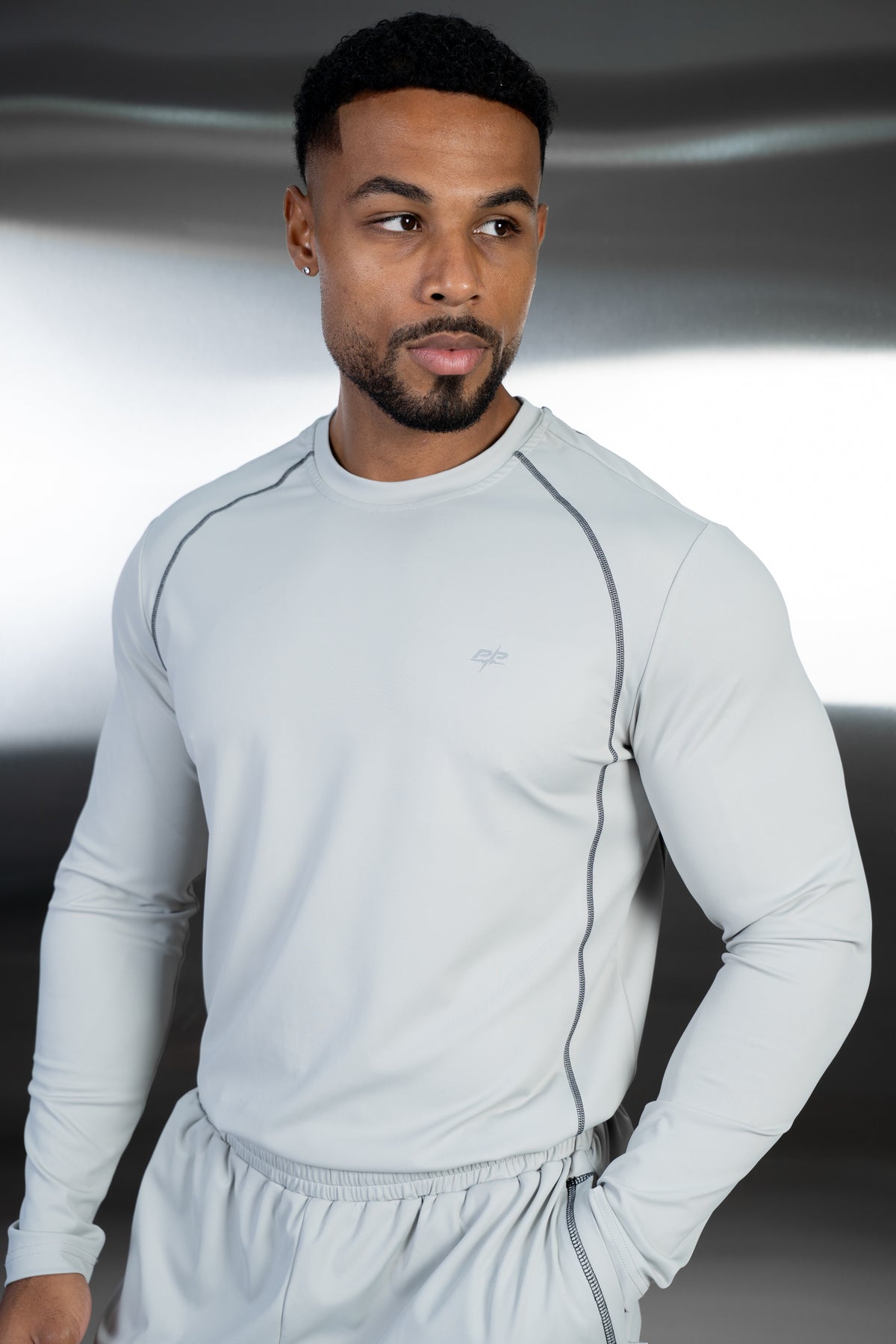 Contrast Stitch Long Sleeve Training T-Shirt - Grey