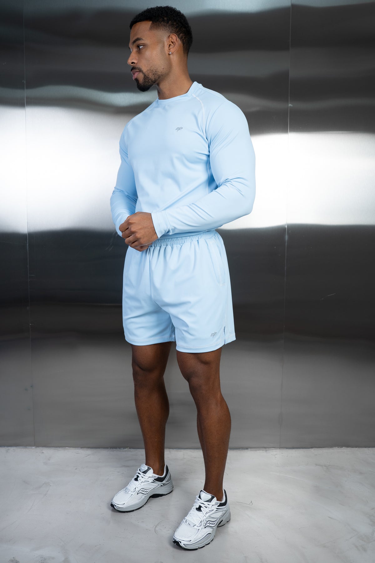 Contrast Stitch Long Sleeve Training T-Shirt - Light Blue