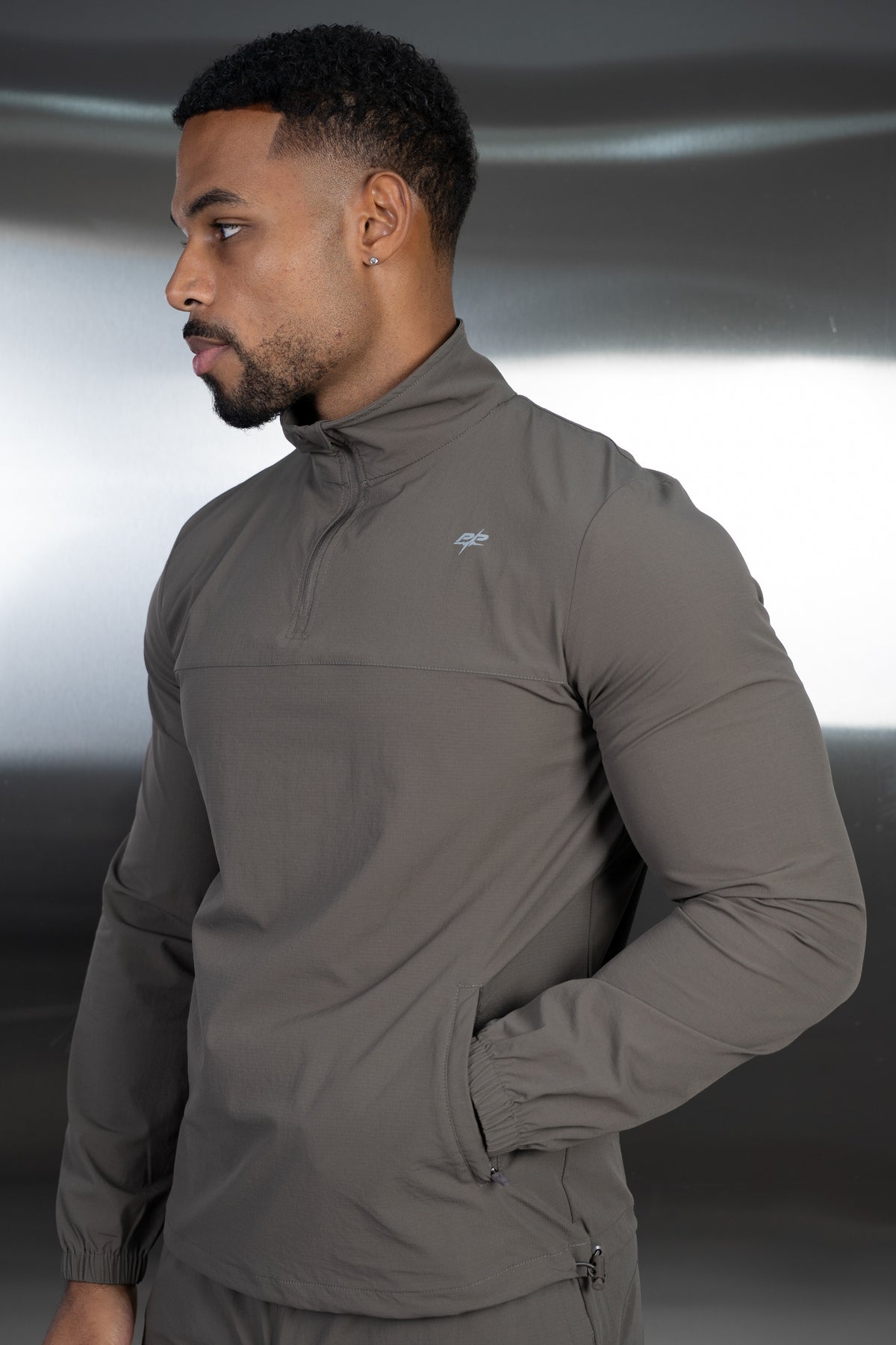 Destruct Track Quarter Zip Windbreaker - Mocha
