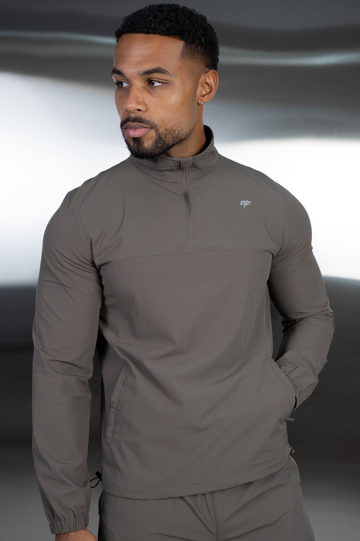 Destruct Track Quarter Zip Windbreaker - Mocha
