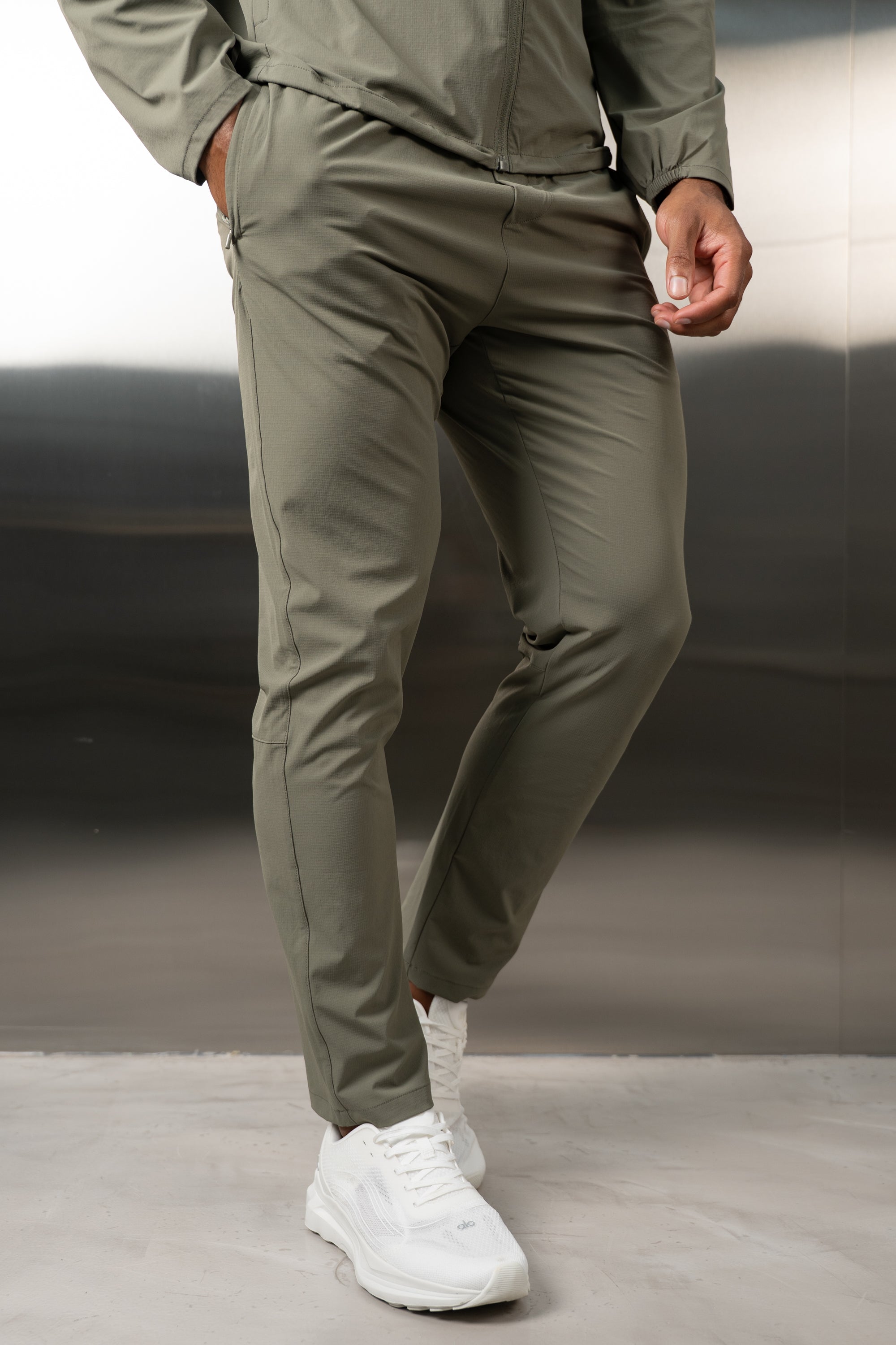 Hydra Technical Bottoms - Taupe
