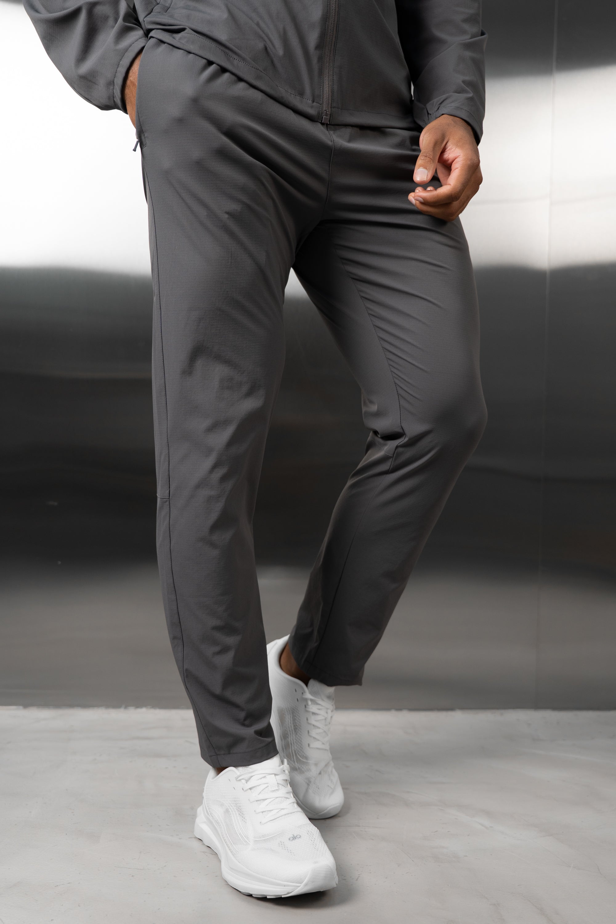 Hydra Technical Bottoms - Charcoal