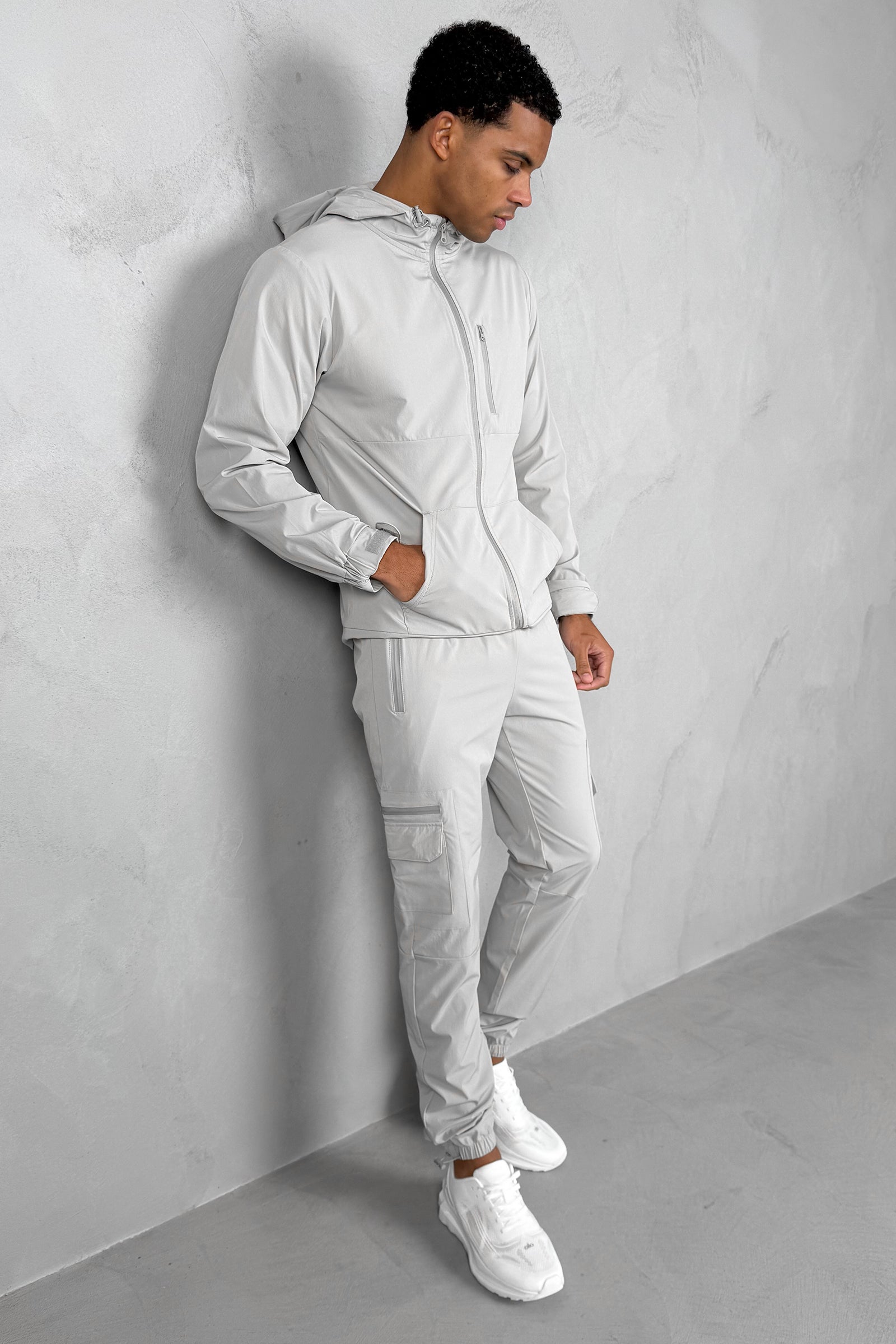 Pulse Windbreaker Jacket - Grey
