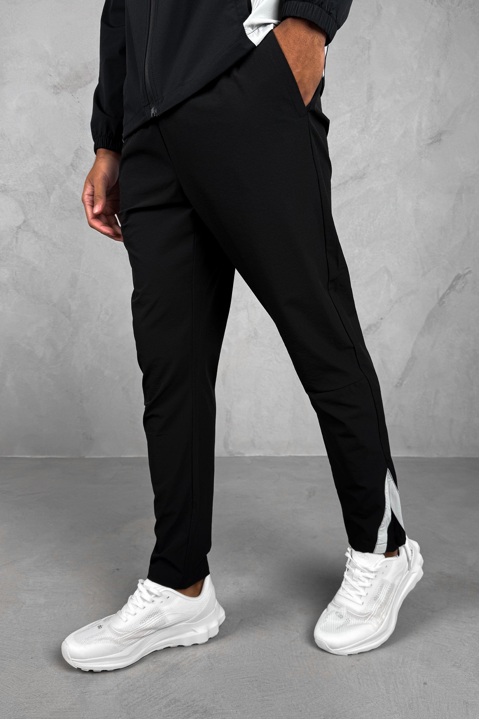 Synergy Tech Pant - Black