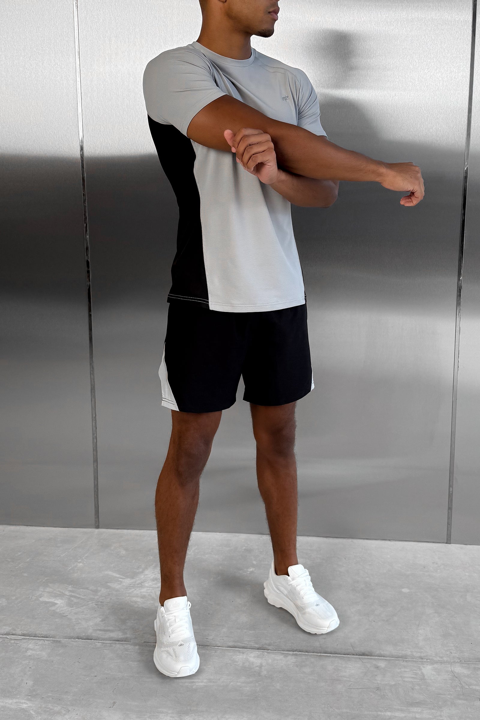 Synergy Training T-Shirt - Grey/Black