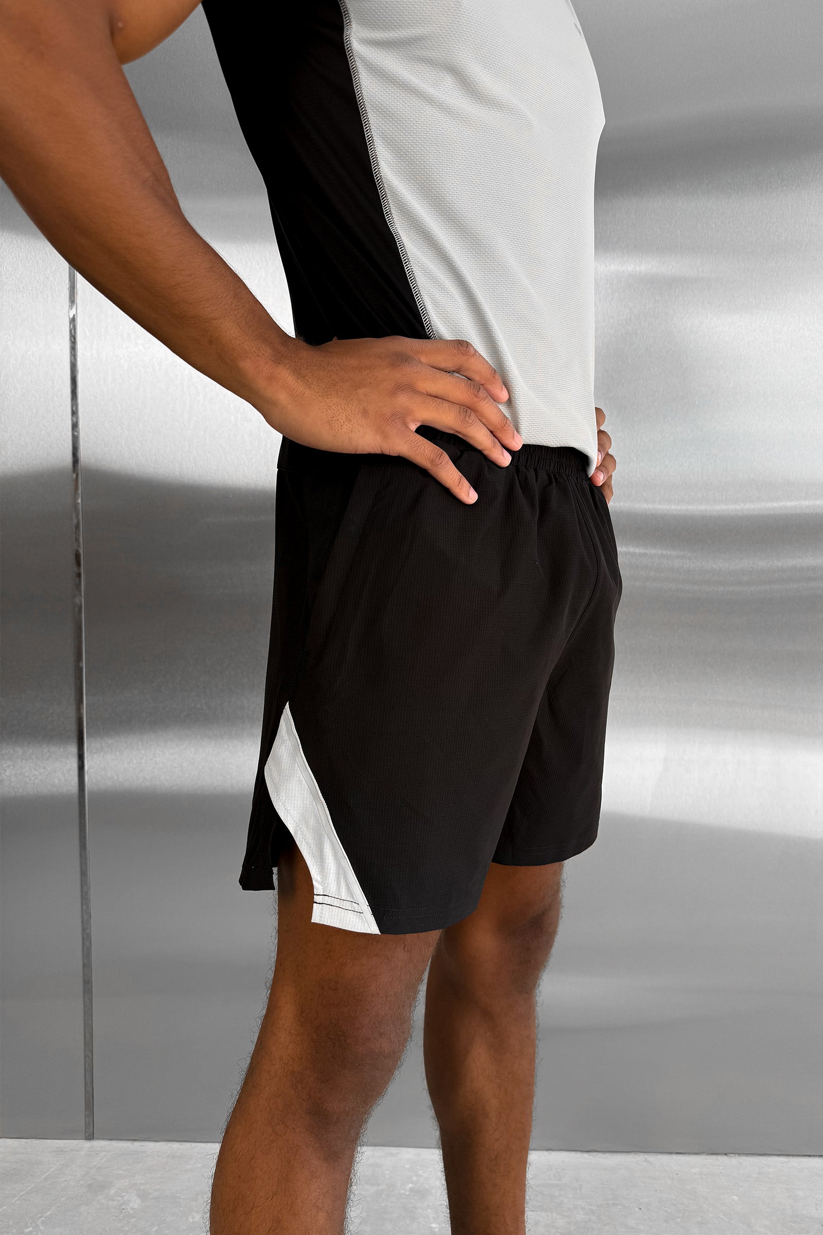 Synergy Training Short - Black/Grey