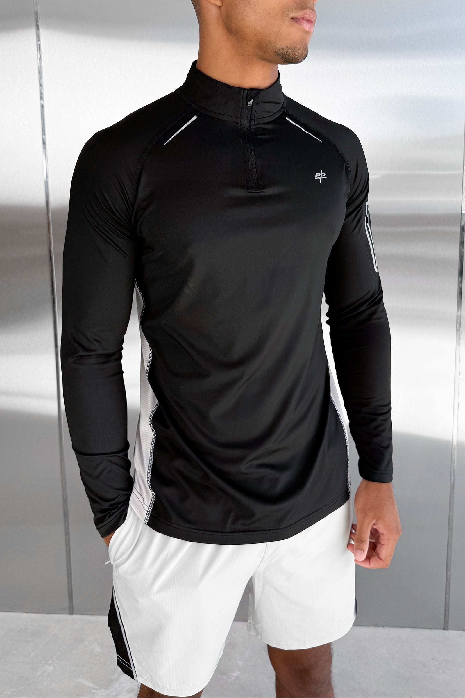 Synergy Quarter Zip Training Top - Black/Grey