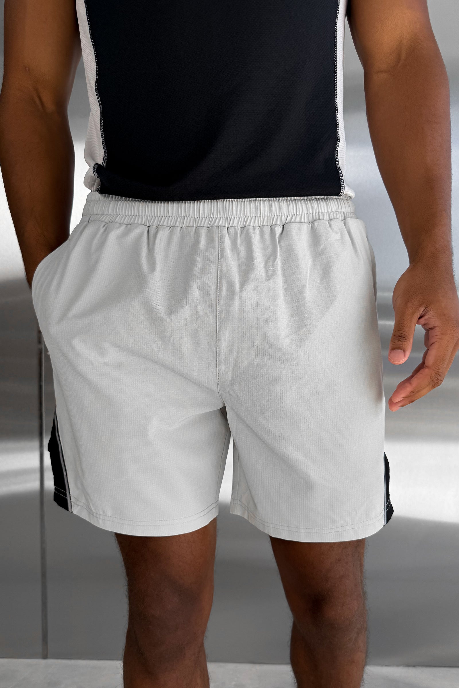 Synergy Training Short - Grey/Black