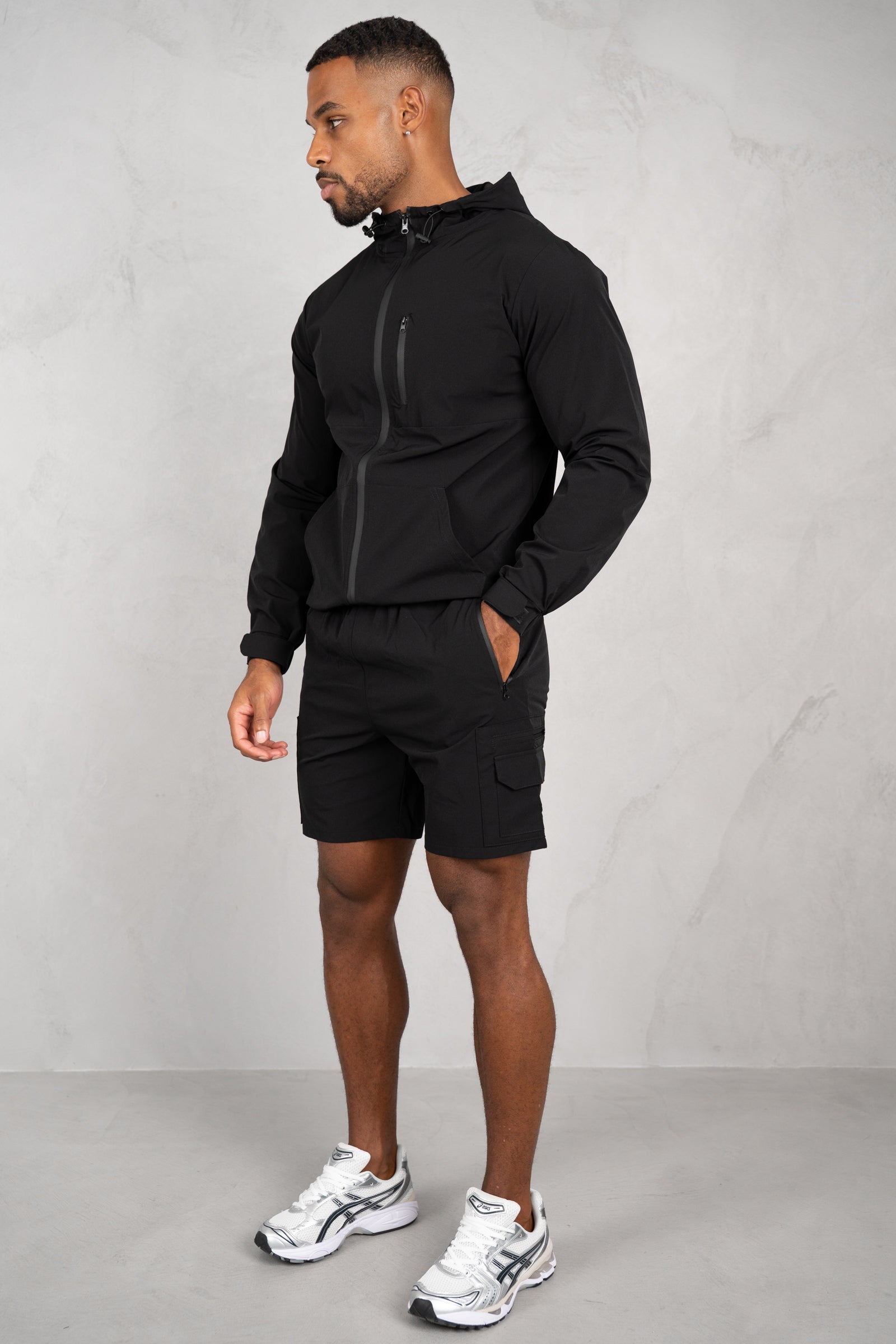 Pulse Windbreaker Jacket - Black