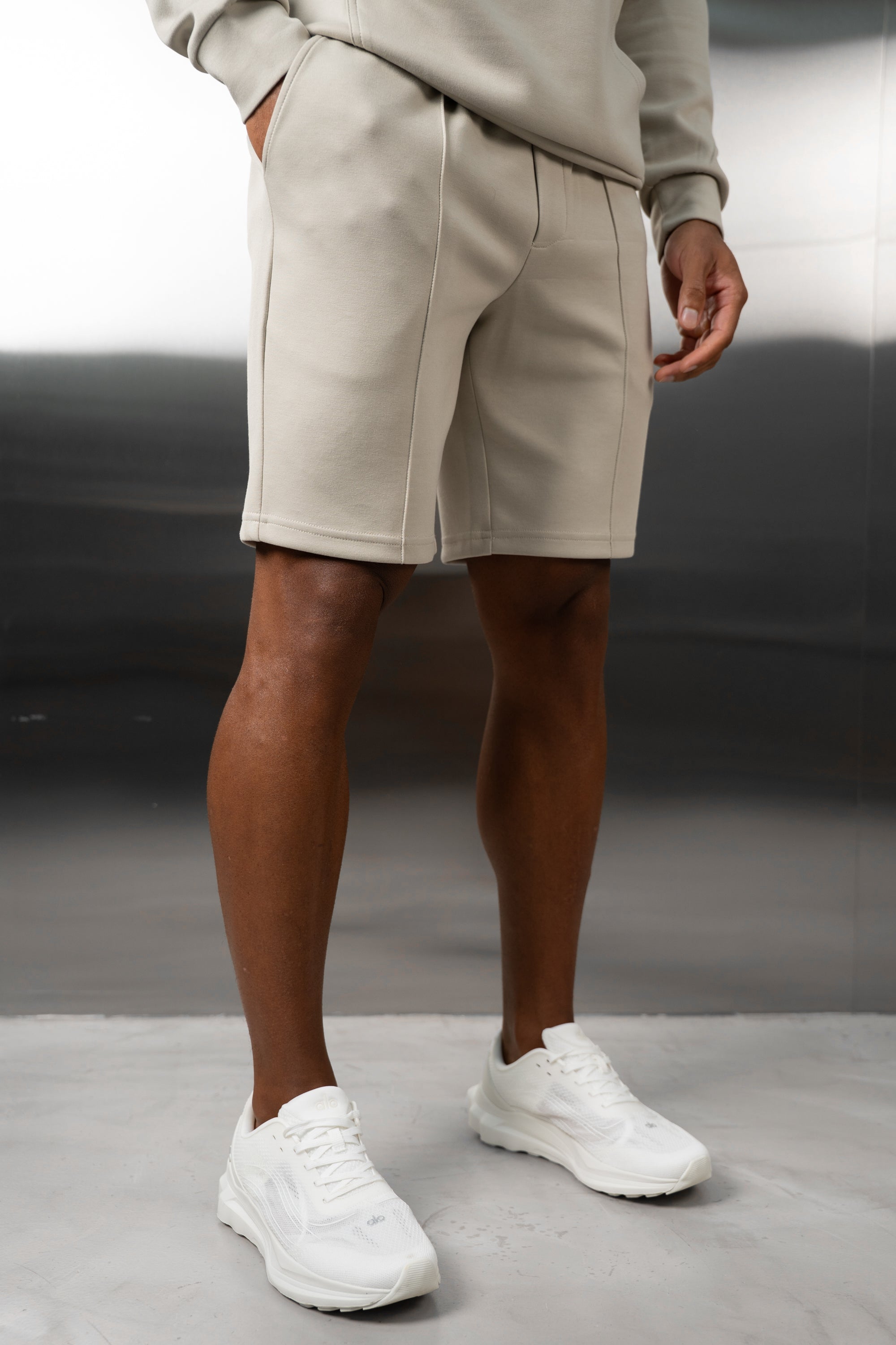 Everyday Scuba Short - Taupe