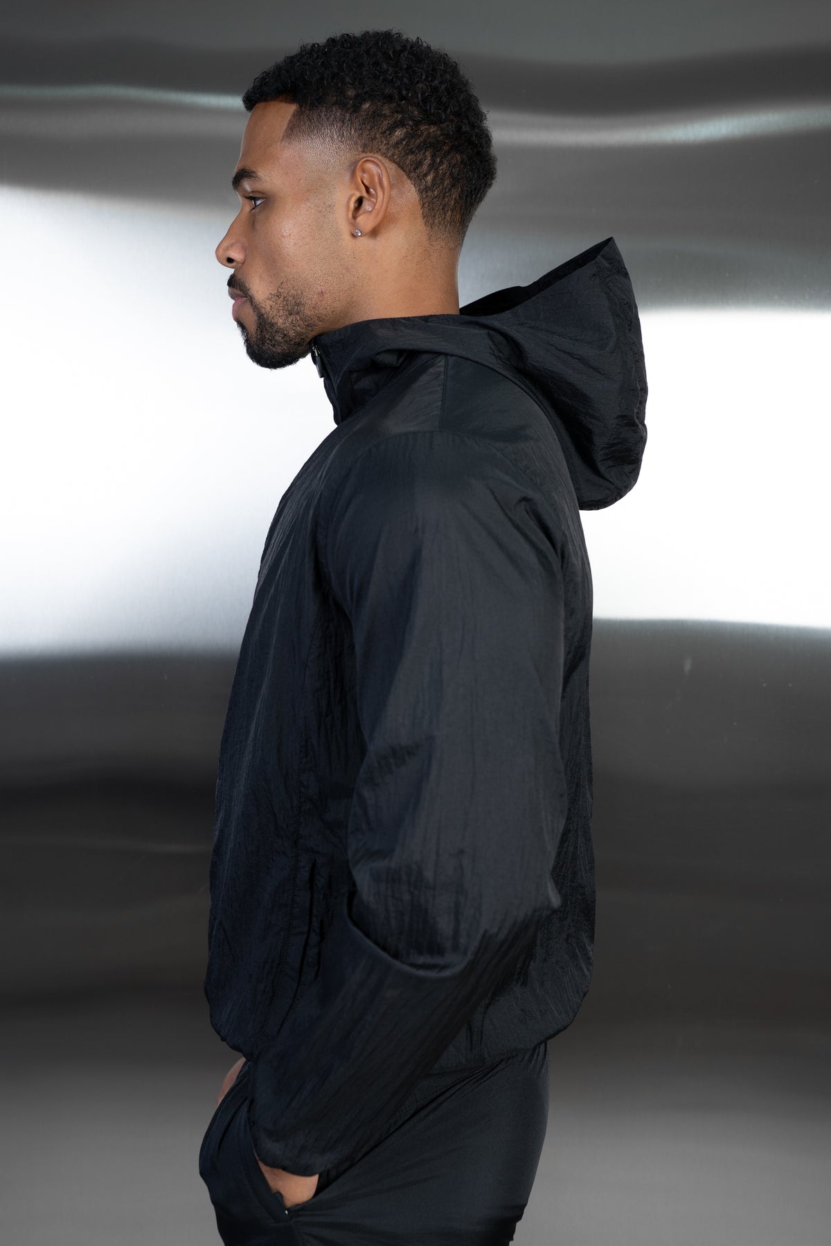 Stride Translucent Windbreaker - Black