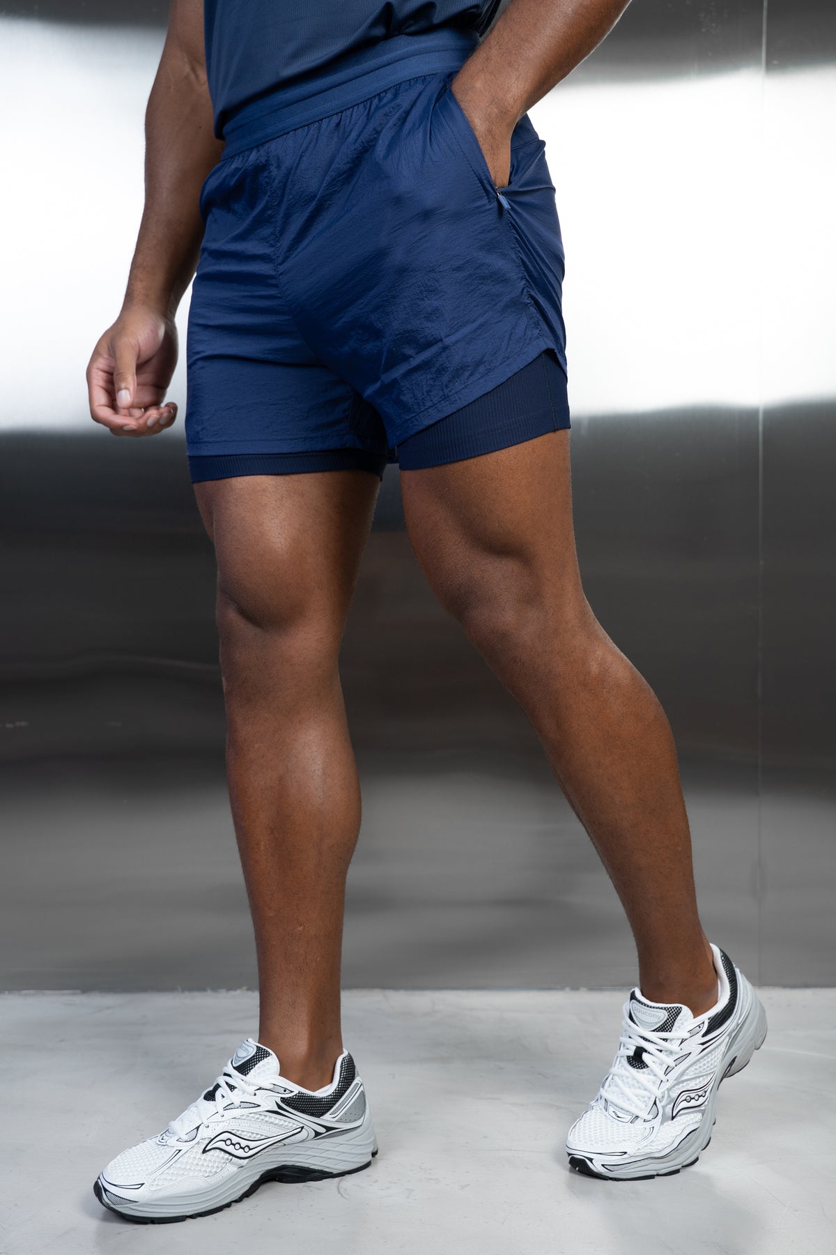 Stride Translucent Windbreaker - Navy