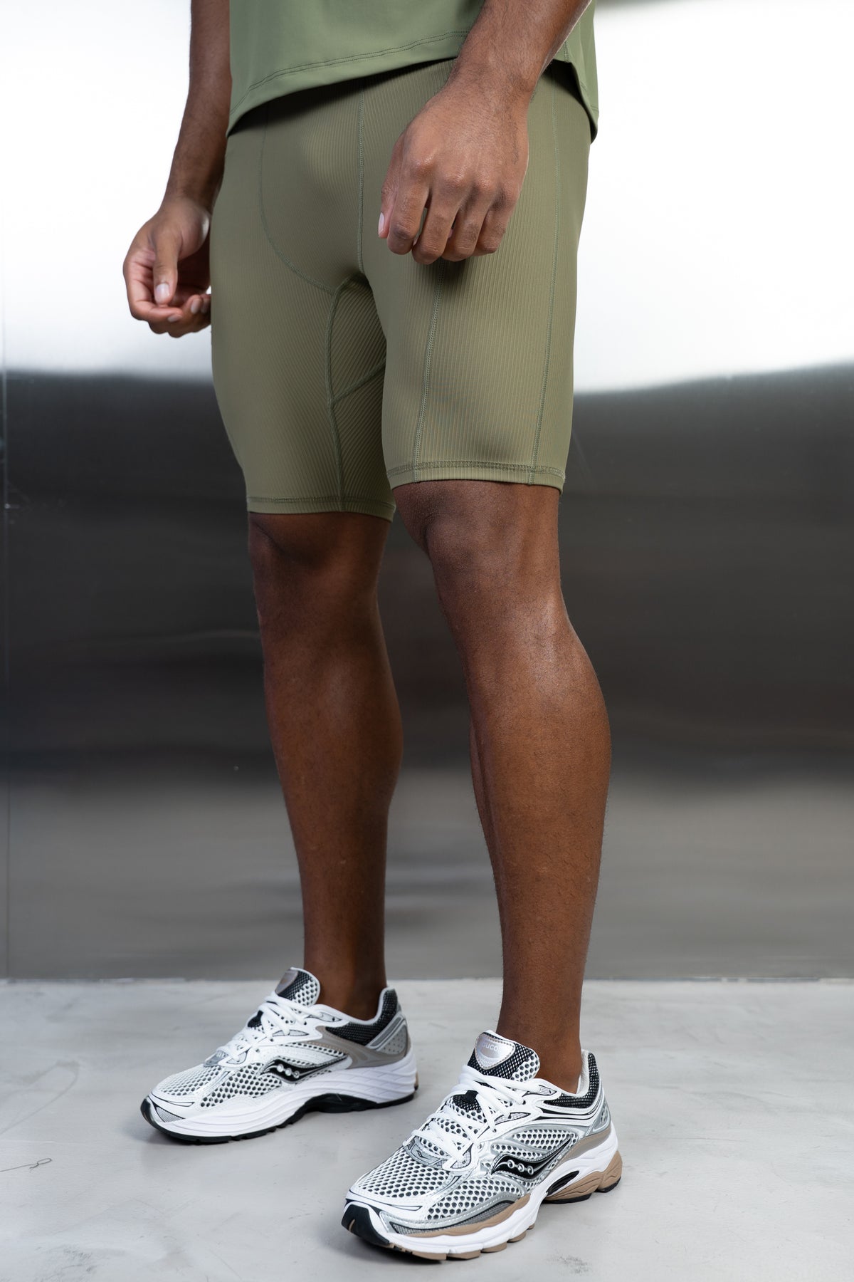 Stride Ribbed Compression Shorts - Olive