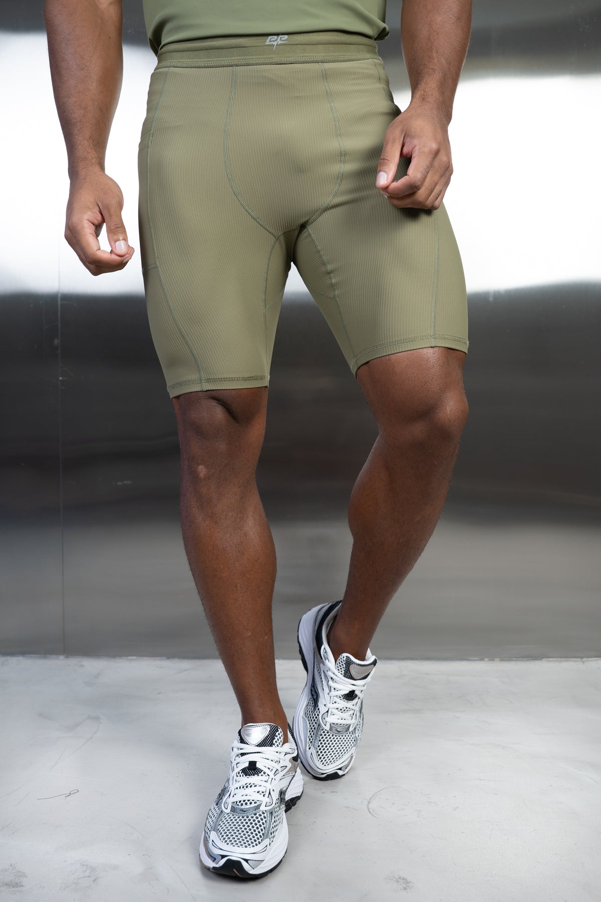 Stride Ribbed Compression Shorts - Olive