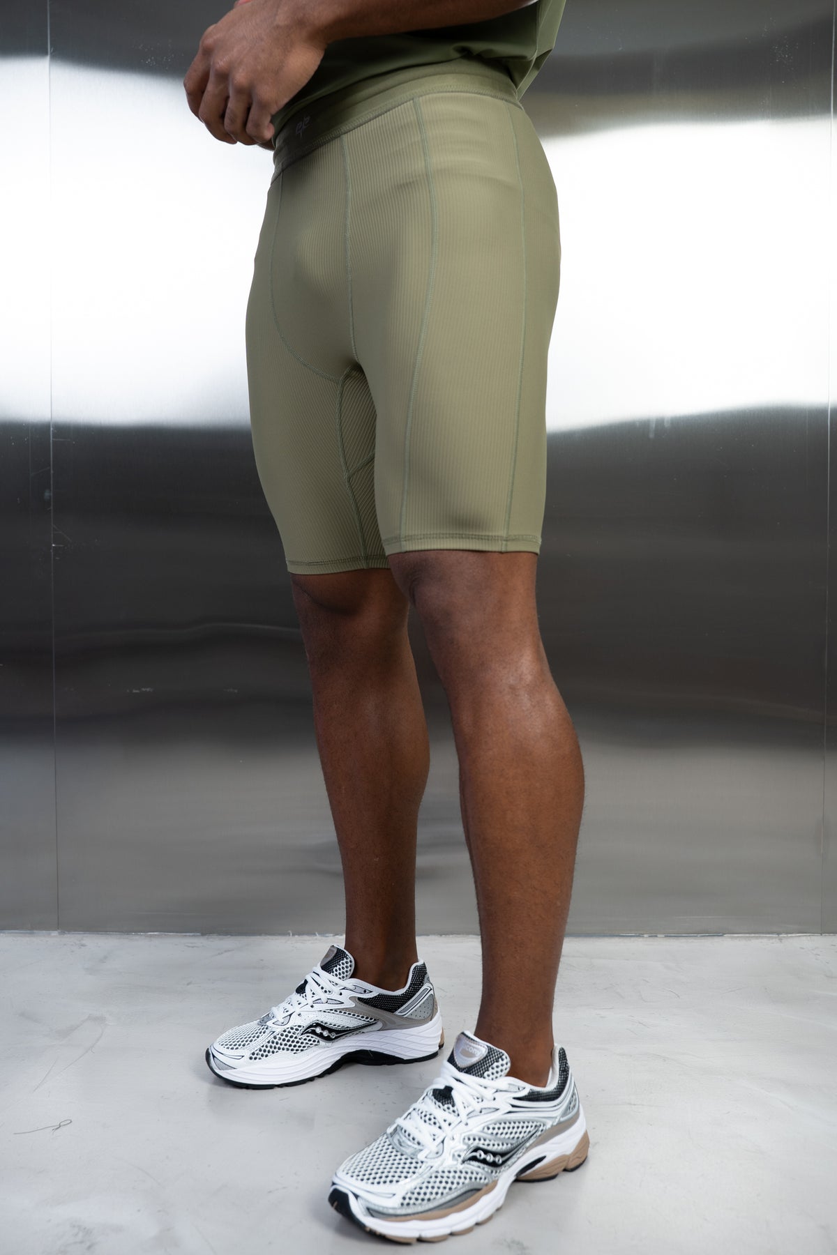 Stride Ribbed Compression Shorts - Olive