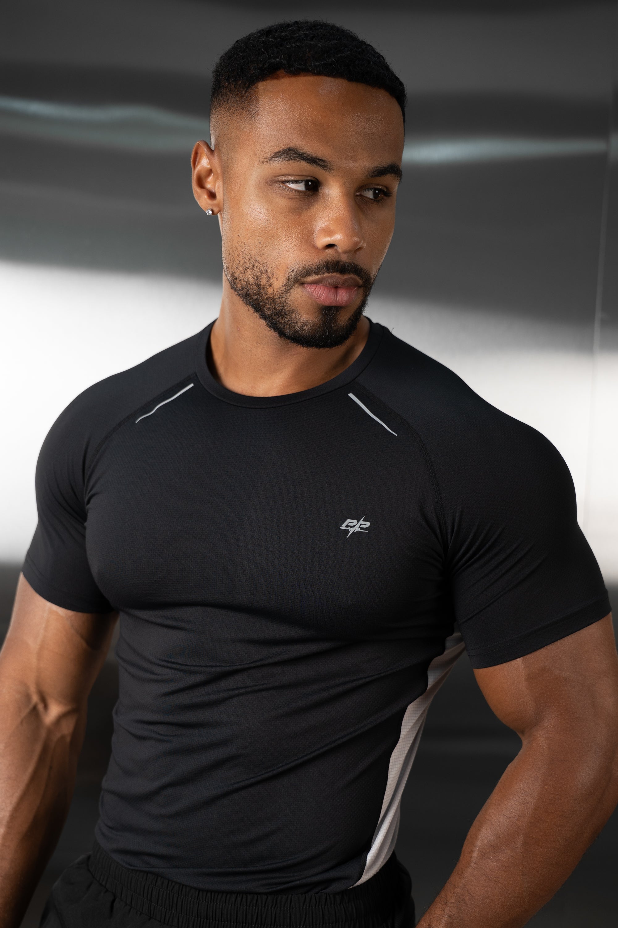 Synergy Training T-Shirt - Black/Grey