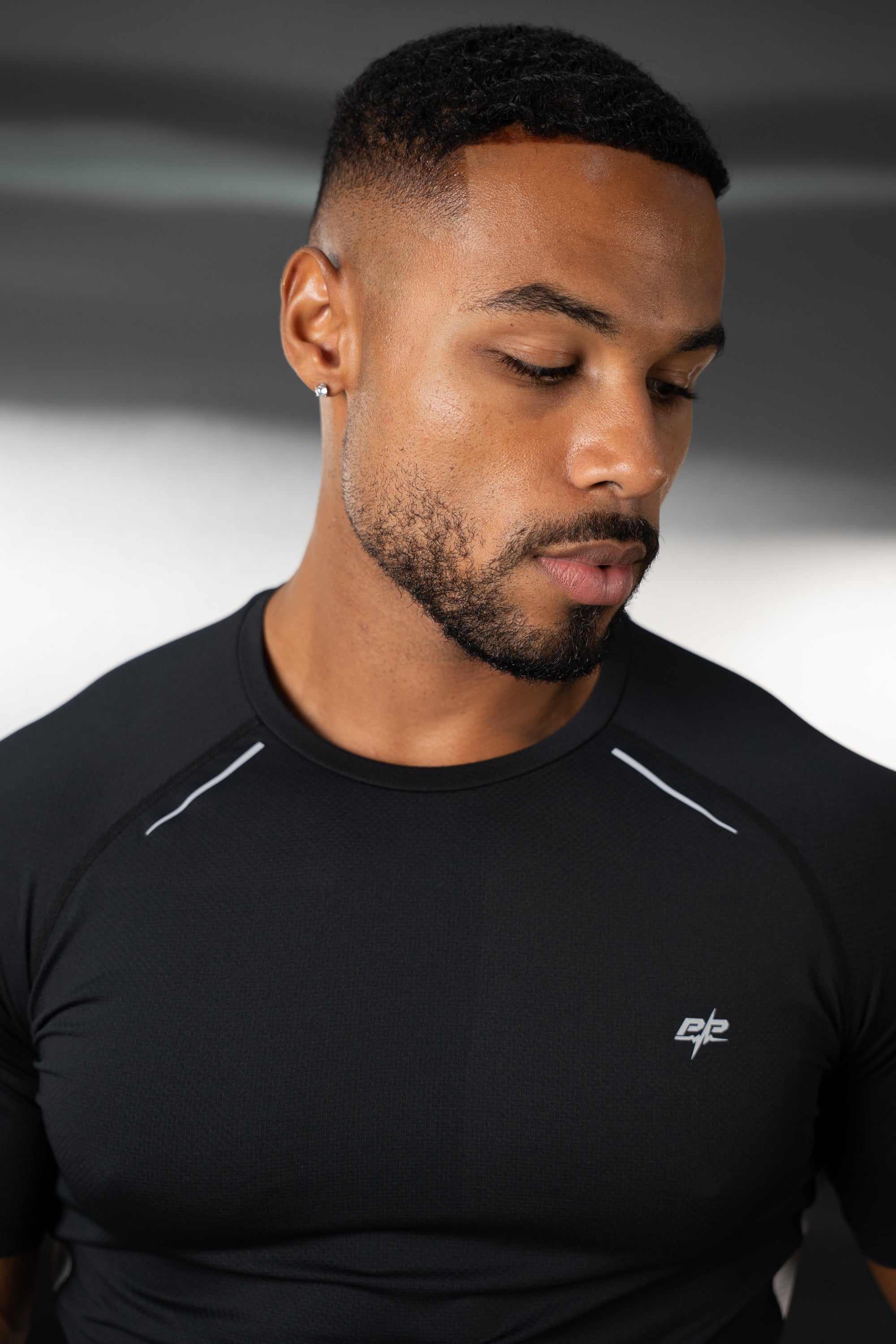 Synergy Training T-Shirt - Black/Grey