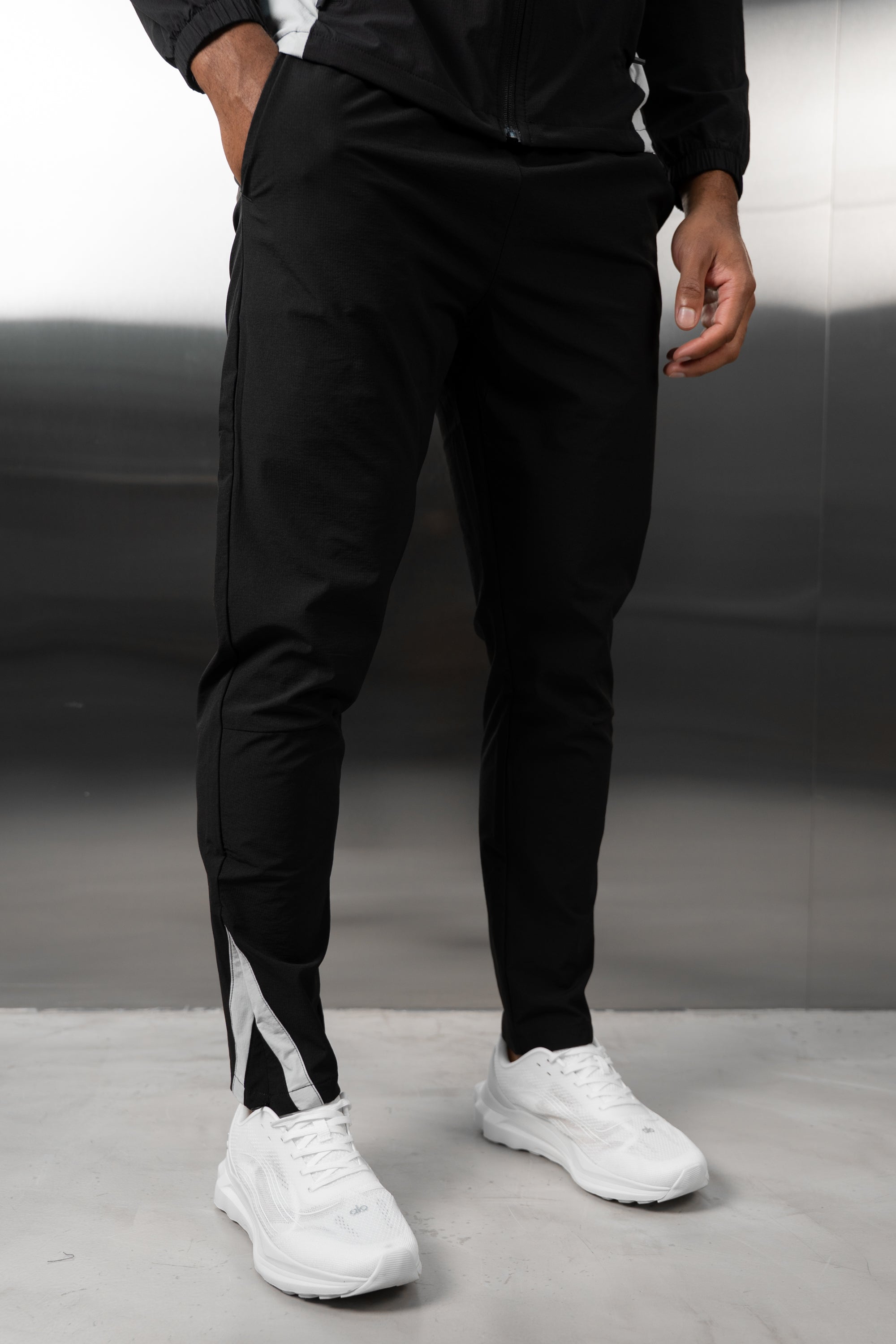 Synergy Tech Pant - Black