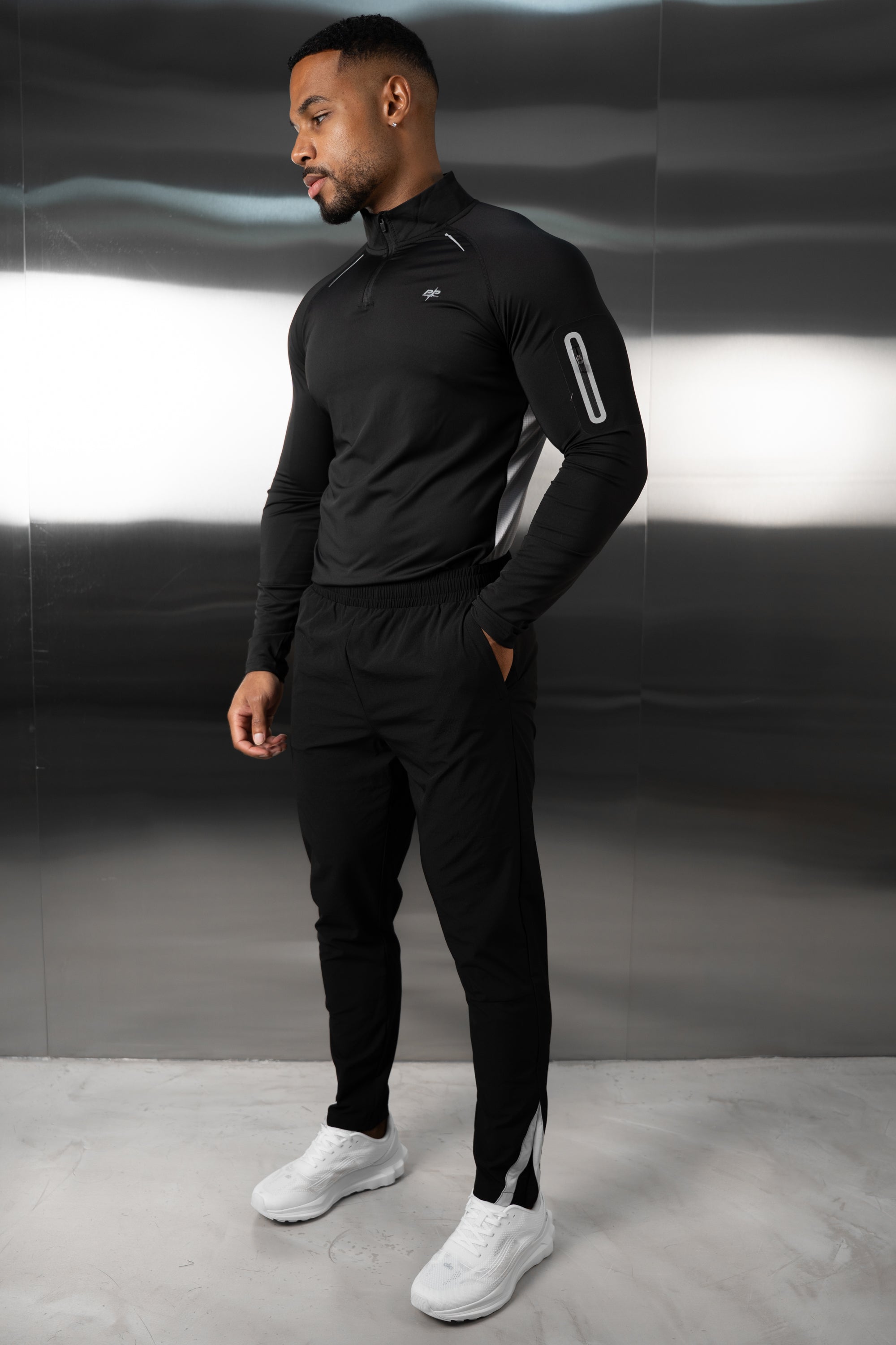 Synergy Quarter Zip Training Top - Black/Grey