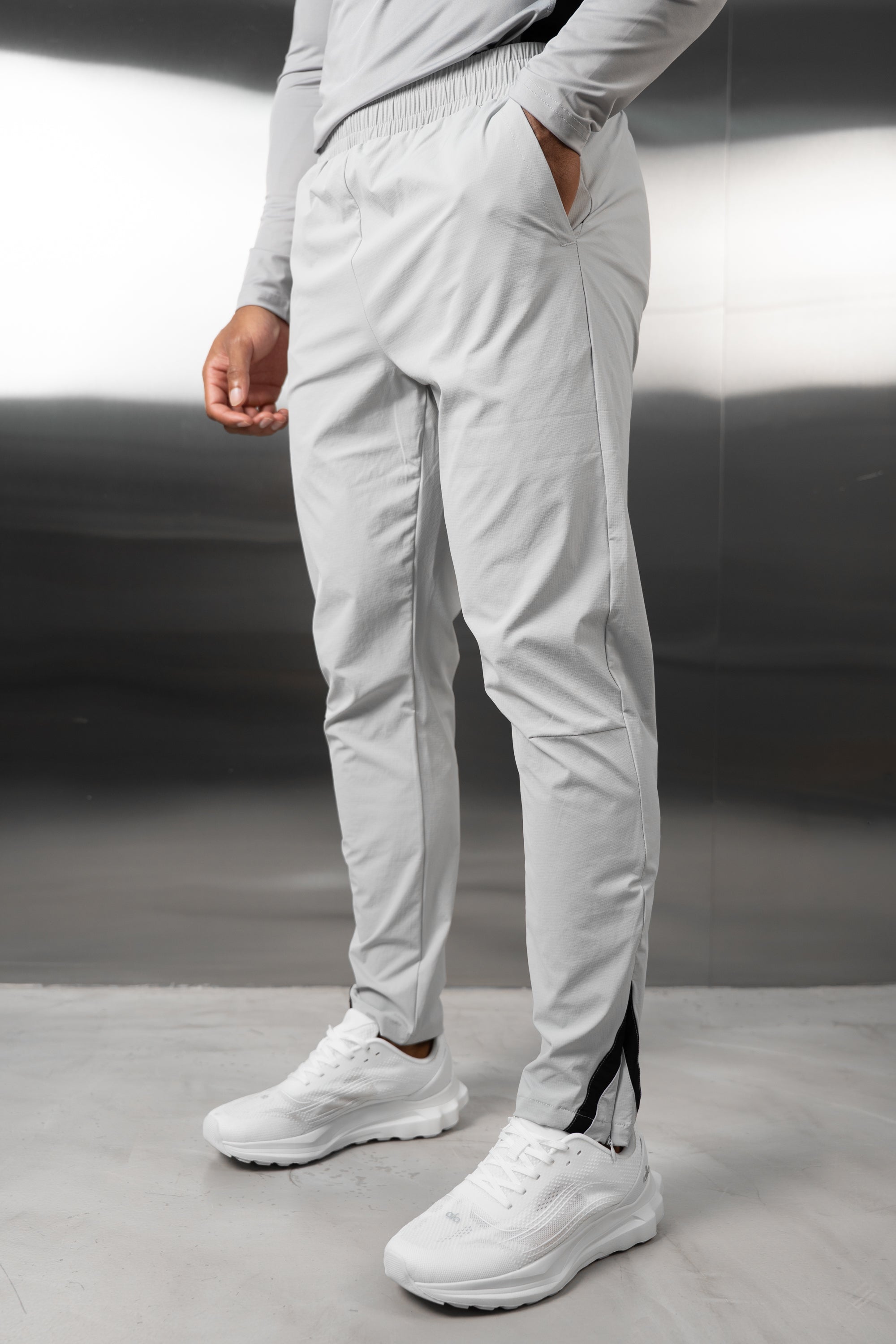 Synergy Tech Pant - Grey