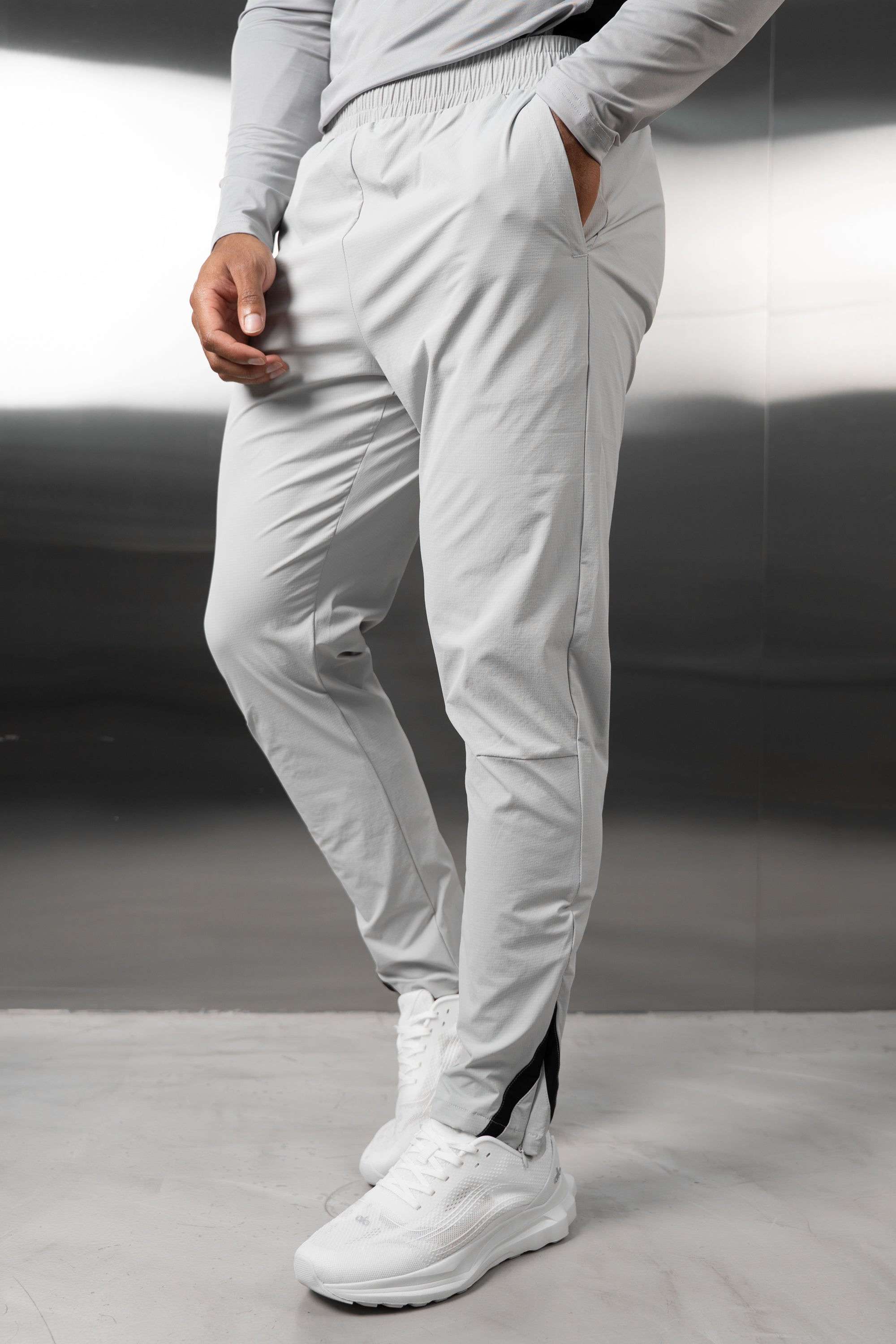 Synergy Tech Pant - Grey